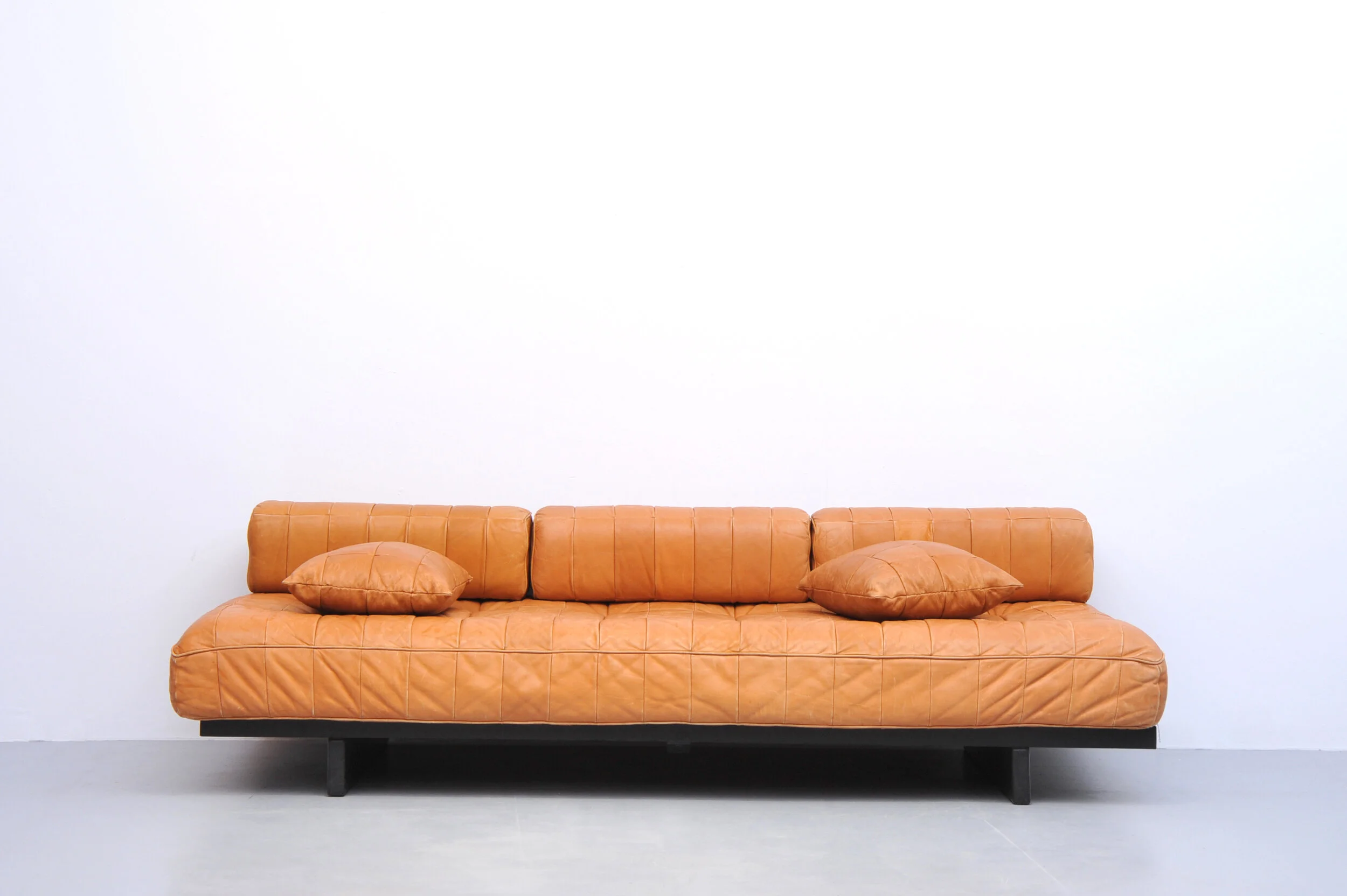 desede-de-sede-ds80-leder-schweiz-cognak-sofa-daybed-ganz.JPG