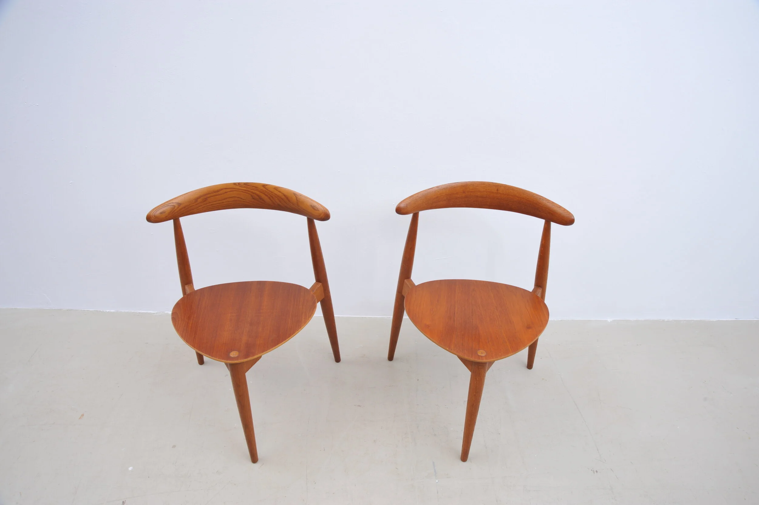 hans-wegner-heart-teak-stuhl-fritz-hansen-sitz.JPG