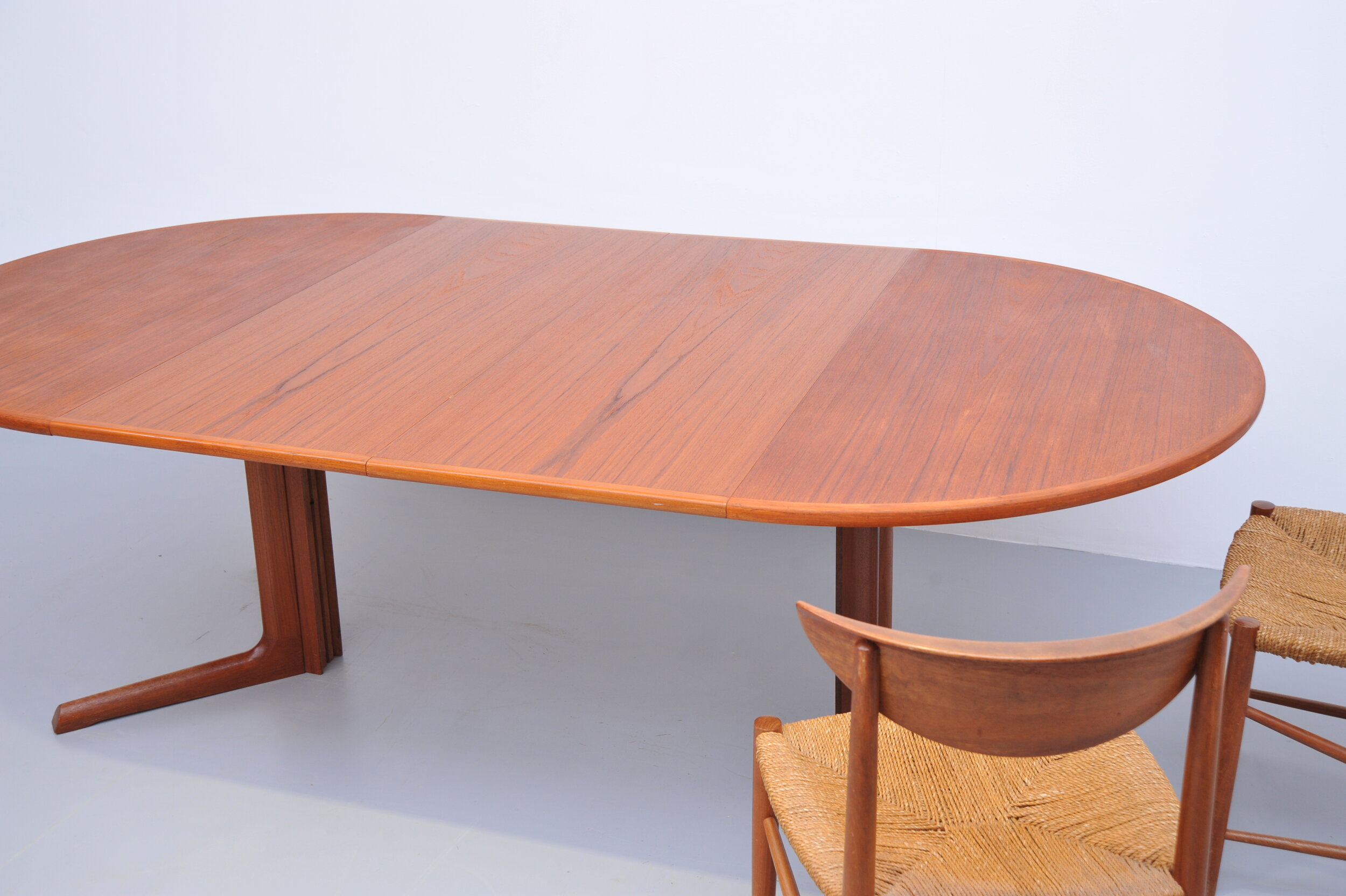 esstisch-dänemark-teak-braun-teakholz-tisch-hvidt.JPG