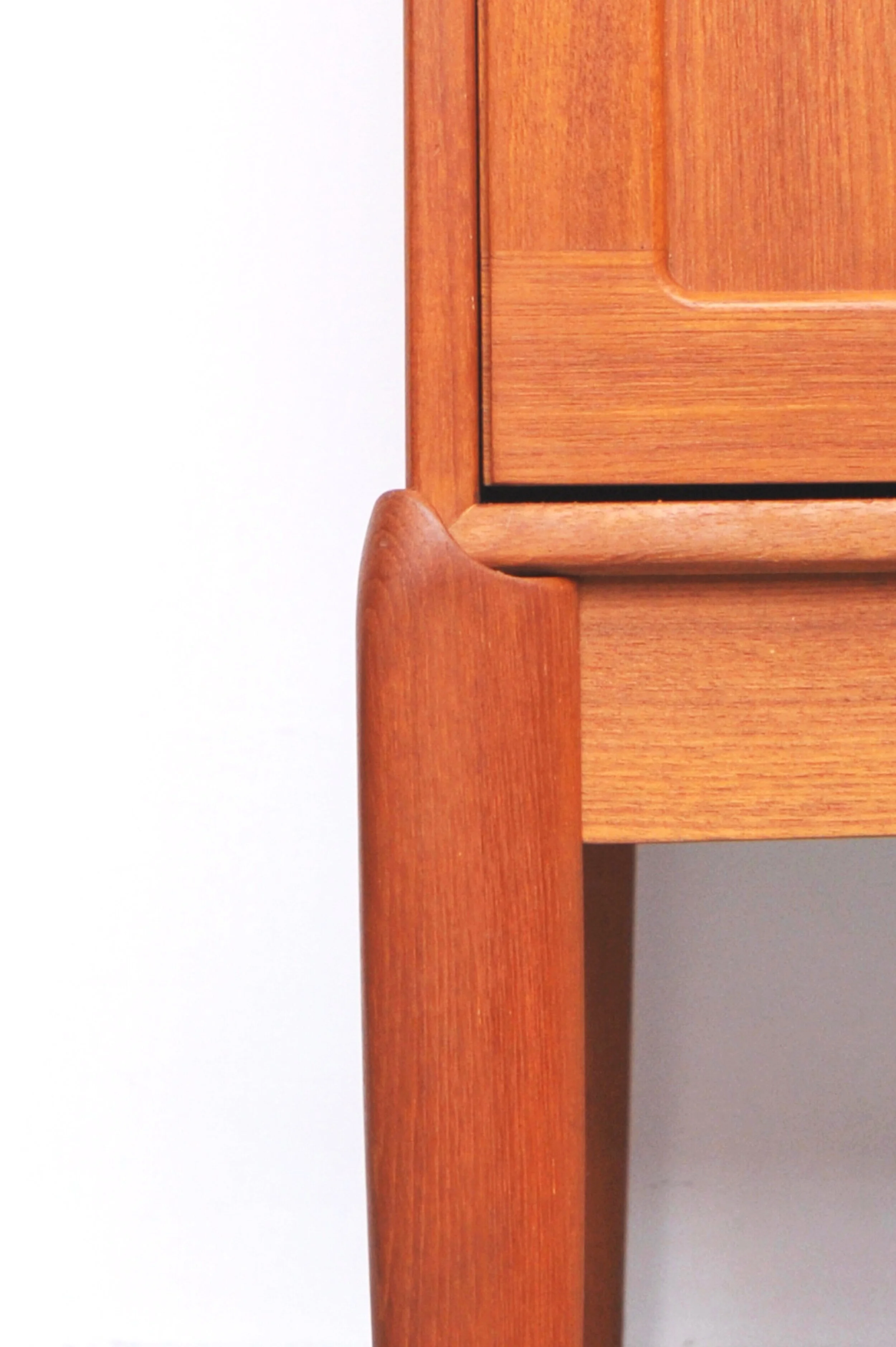 bramin-schreibtisch-teak-sekretaer-vintage-mid-century-danmark-fuss.jpg