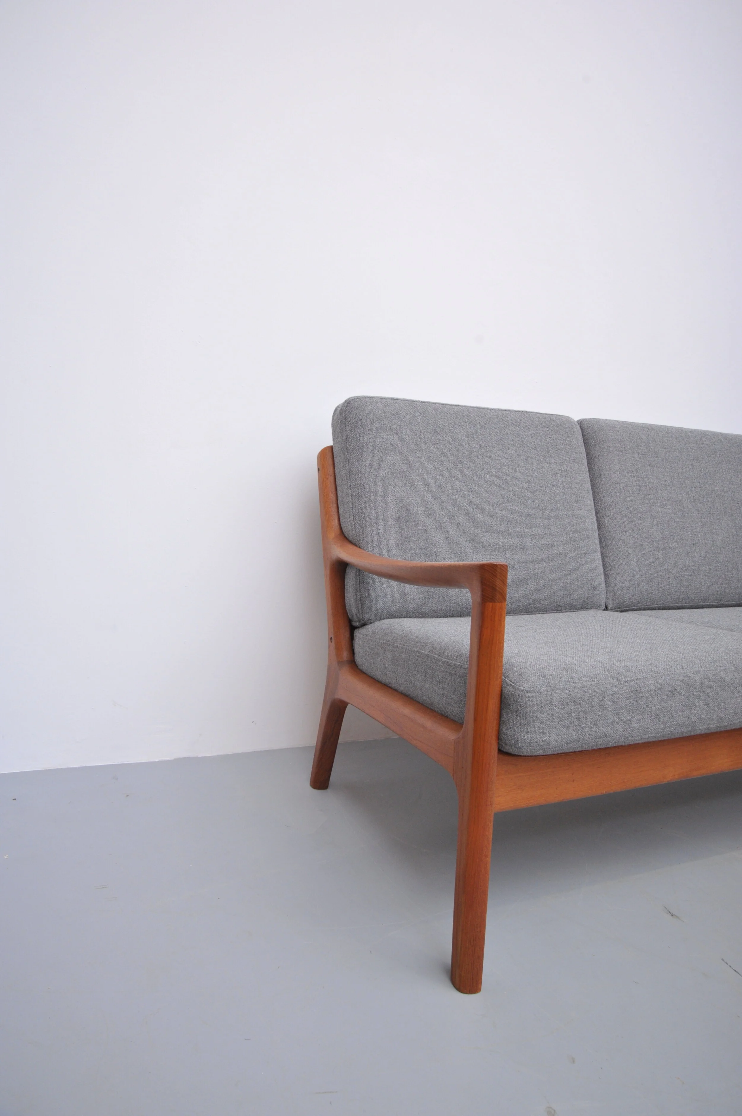 Ole-Wanscher-France-Son-Daverkosen-Senator-Armlehnstuhl-Vintage-Sofa-midcentury-Teak-Skandinavisch-Lehne.JPG