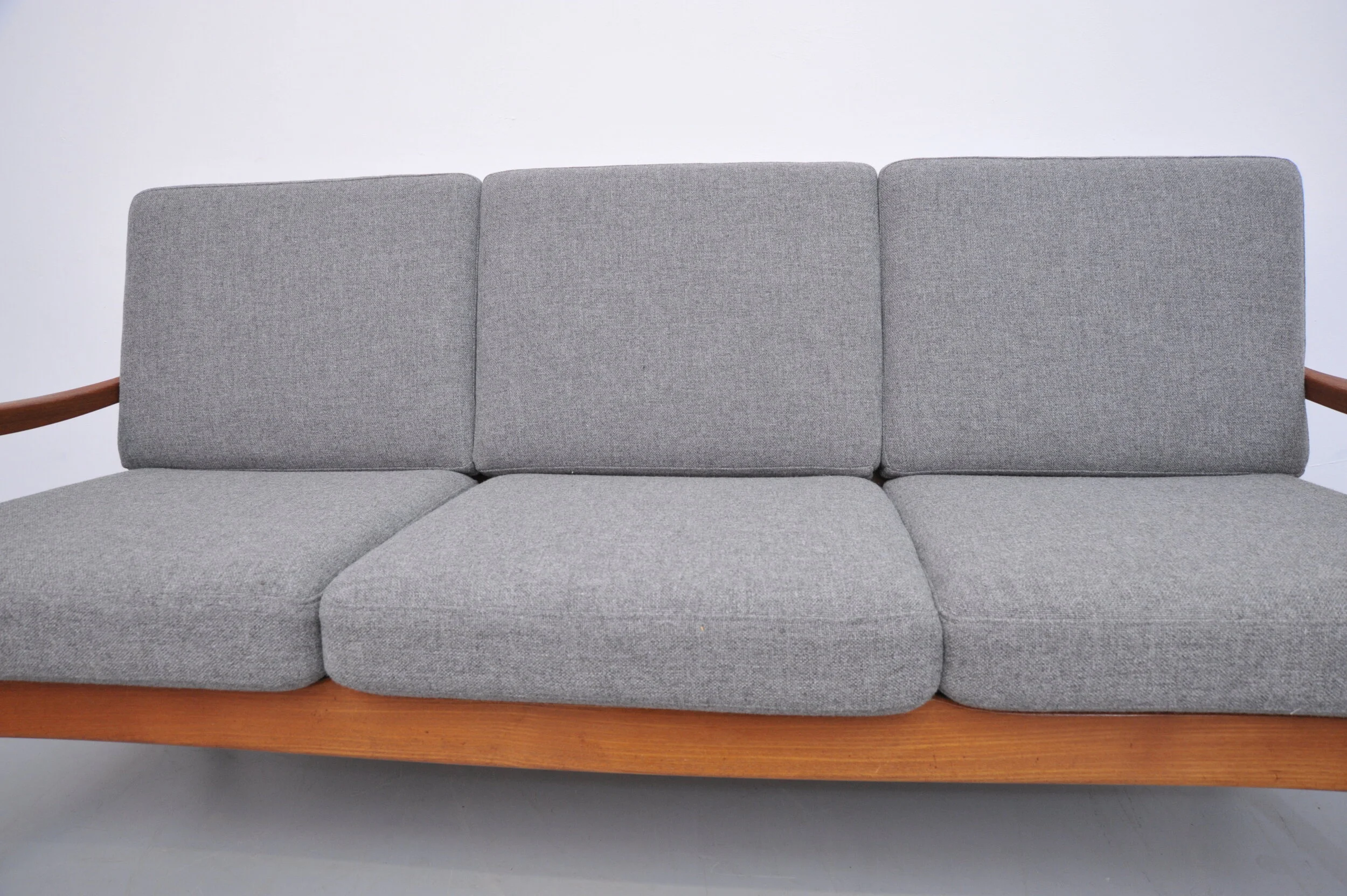 Ole-Wanscher-France-Son-Daverkosen-Senator-Armlehnstuhl-Vintage-Sofa-midcentury-Teak-Skandinavisch-Sitz.JPG
