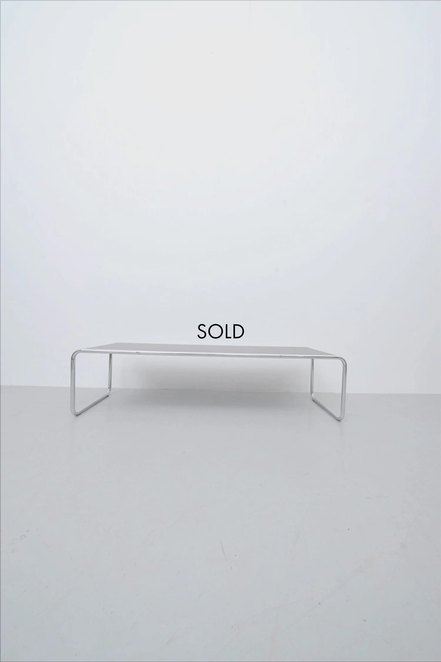 Knoll-Tisch.JPG
