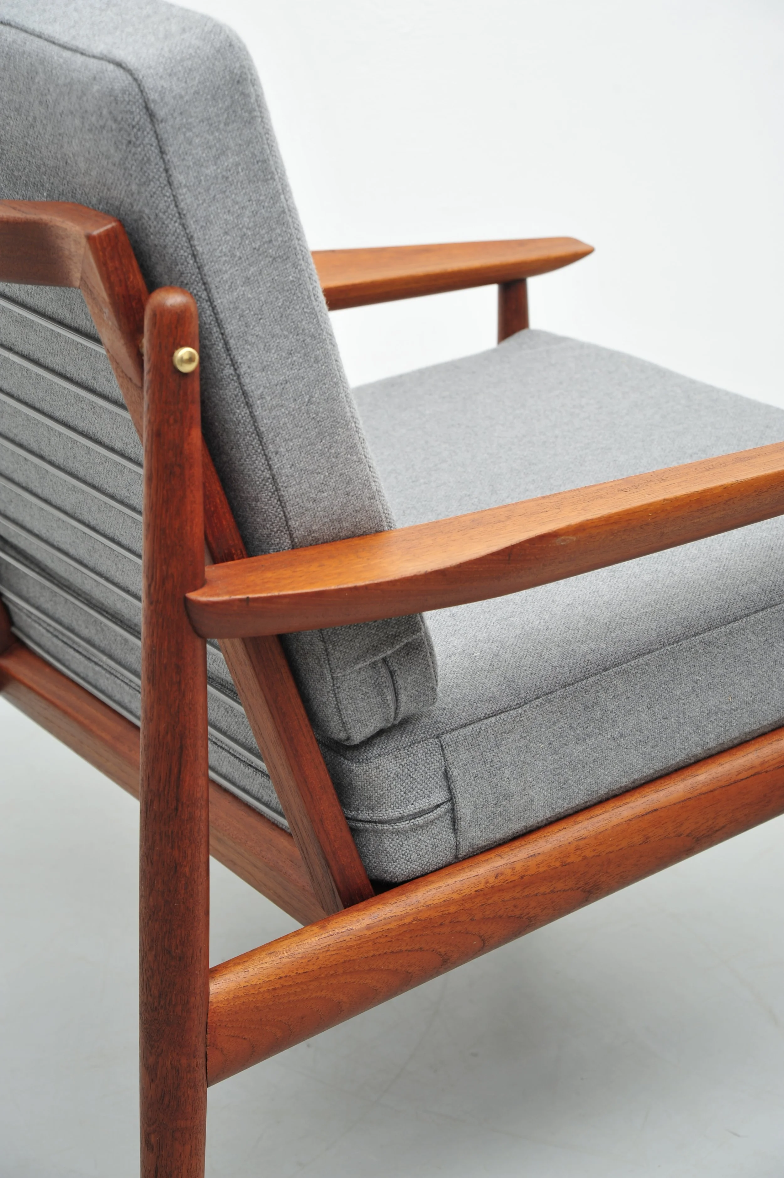 mid-century-teak-sessel-glostrup-arne-vodder-grete-jalrk-vintage-lounge-chair-dänish-desigen-grau.JPG