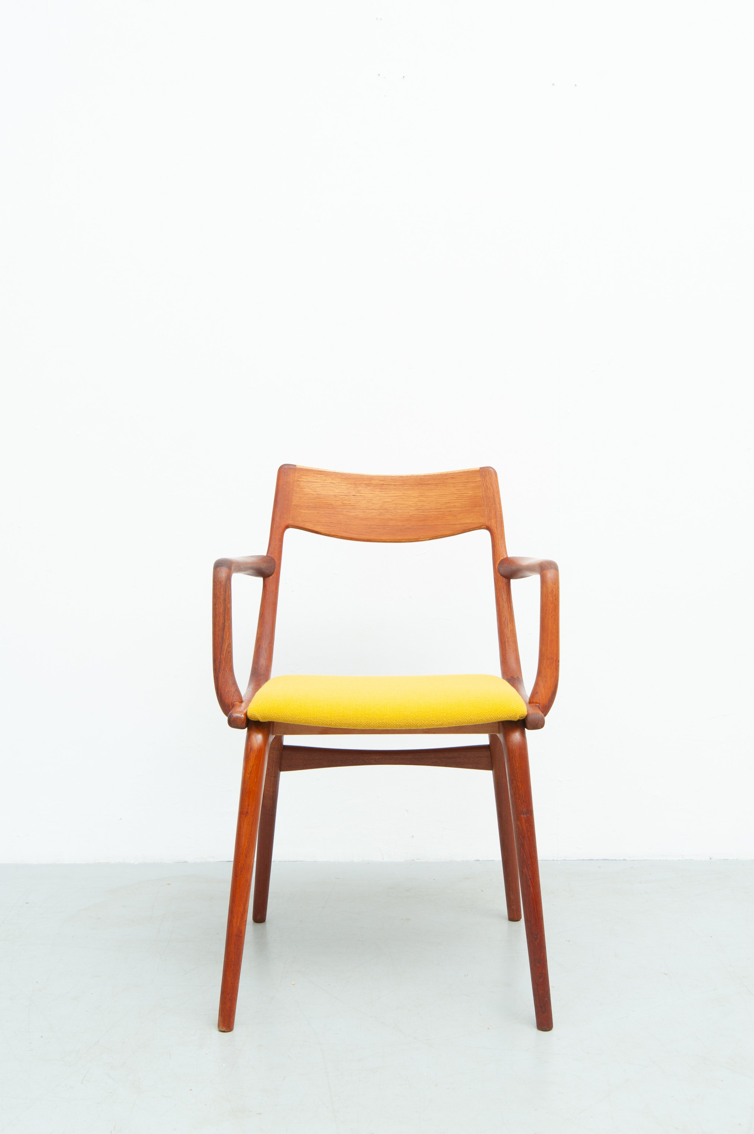 alfred-christensen-boomerang-chair-slagelse-denmark-teak-design.jpg