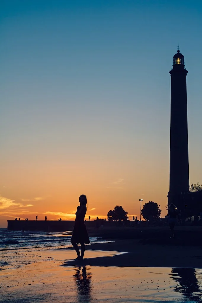 sunset-1694359_1280.jpg