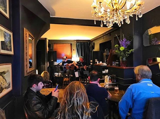 Sunday Sessions @ The Voli