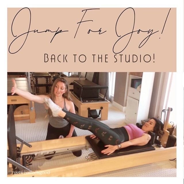 W E  A R E  B A C K to the studio @jkzenfit 🙌💃🤸&zwj;♀️ J U M P I N G  for  J O Y ! ! !
&bull;
Jumpboard is such a fun &amp; special accessory for the reformer. We can get great ab work &amp; leg work all while stimulating the lymphatic system 🙌
&