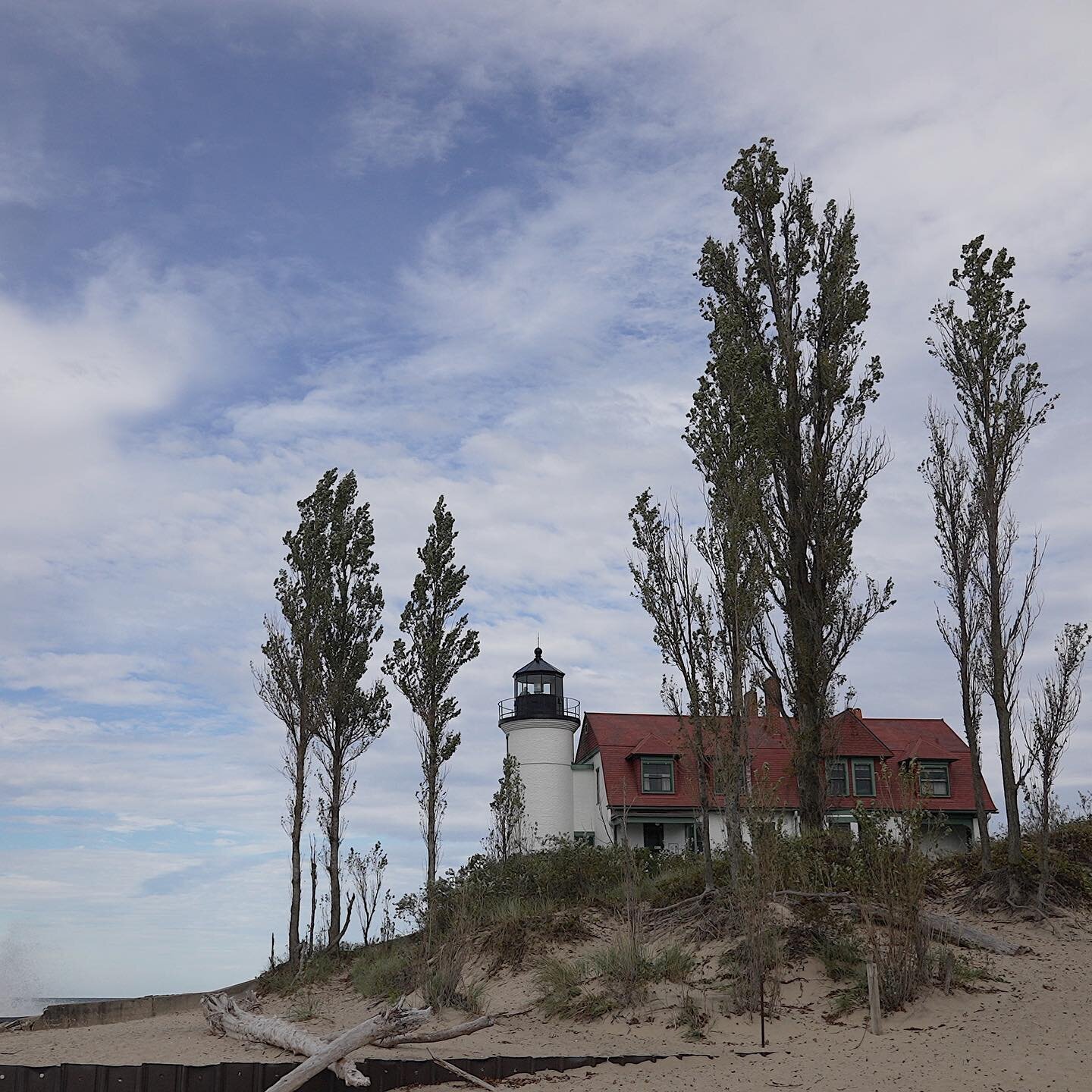 Point Betsie Lighthouse on the coast of Lake Michigan.
#pointbetsielighthouse