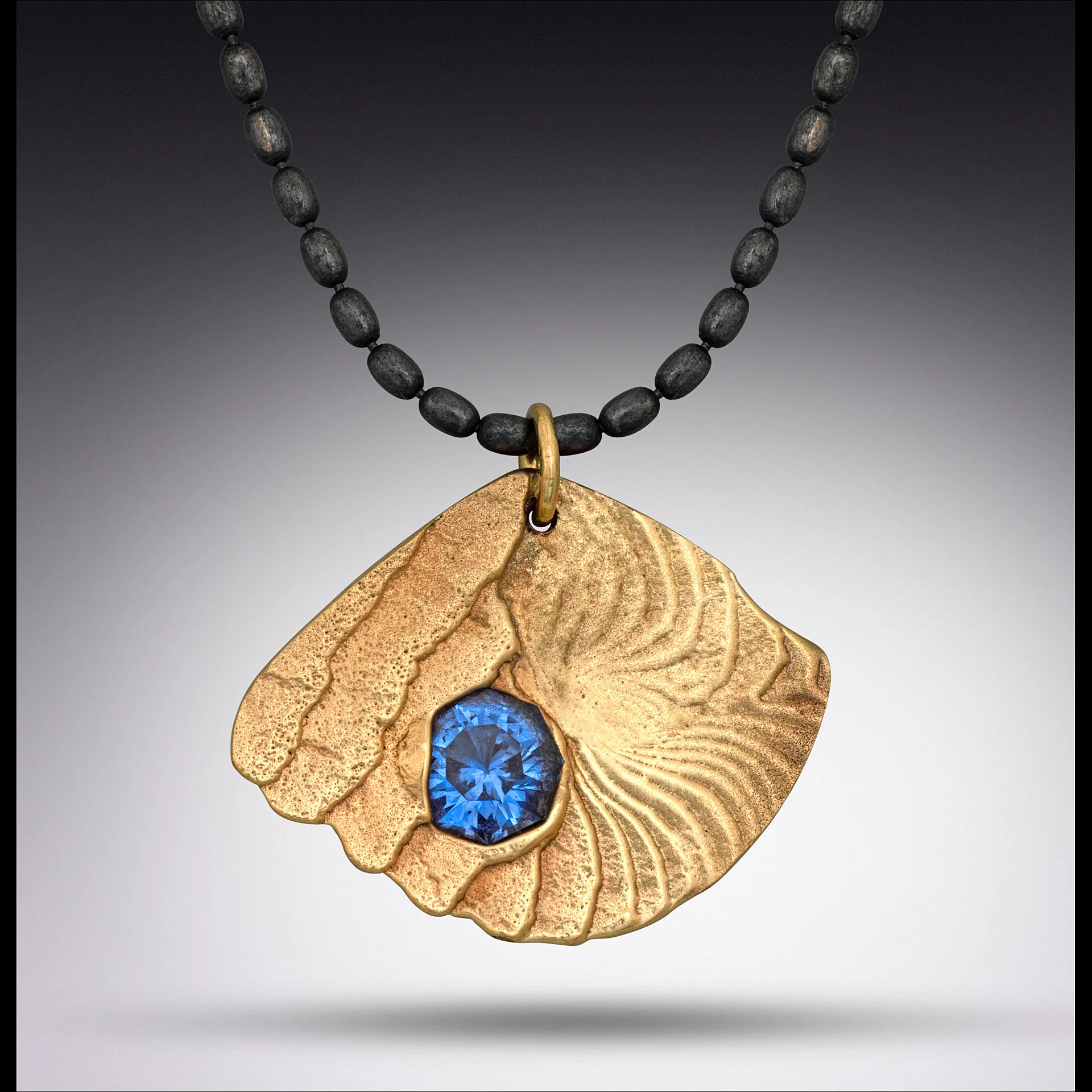 Tanzanian Spinel Gold Pendant