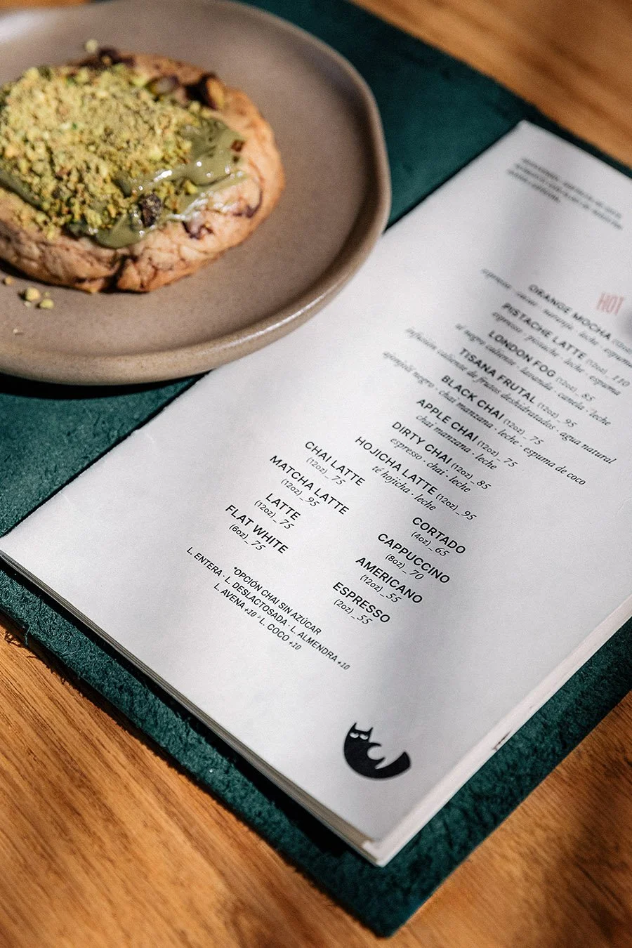 Unoentremil-Cafe-Bar-Menu-Galleta.jpg