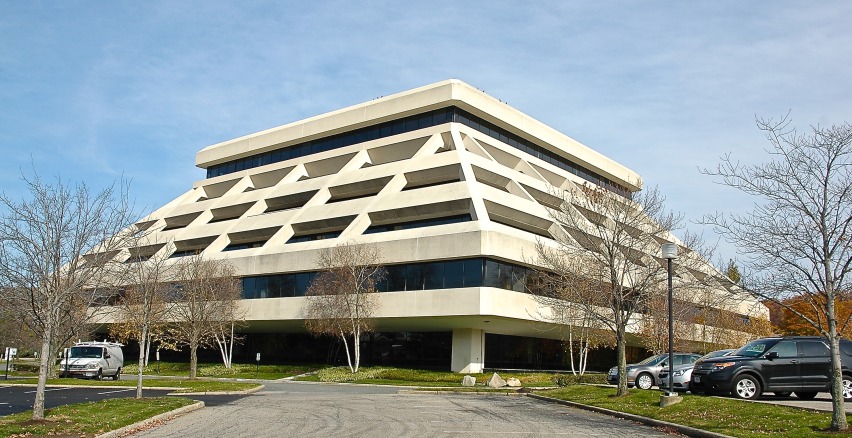 Commercial Real Estate Agent