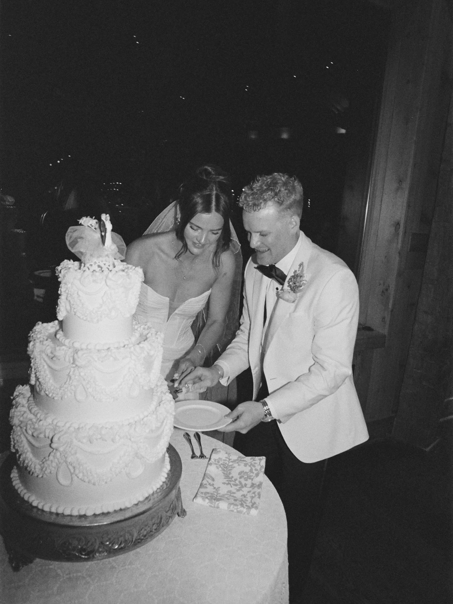 I can&rsquo;t tell if this photo is from a wedding in the 50s/60s or today &amp; I kind of love that.