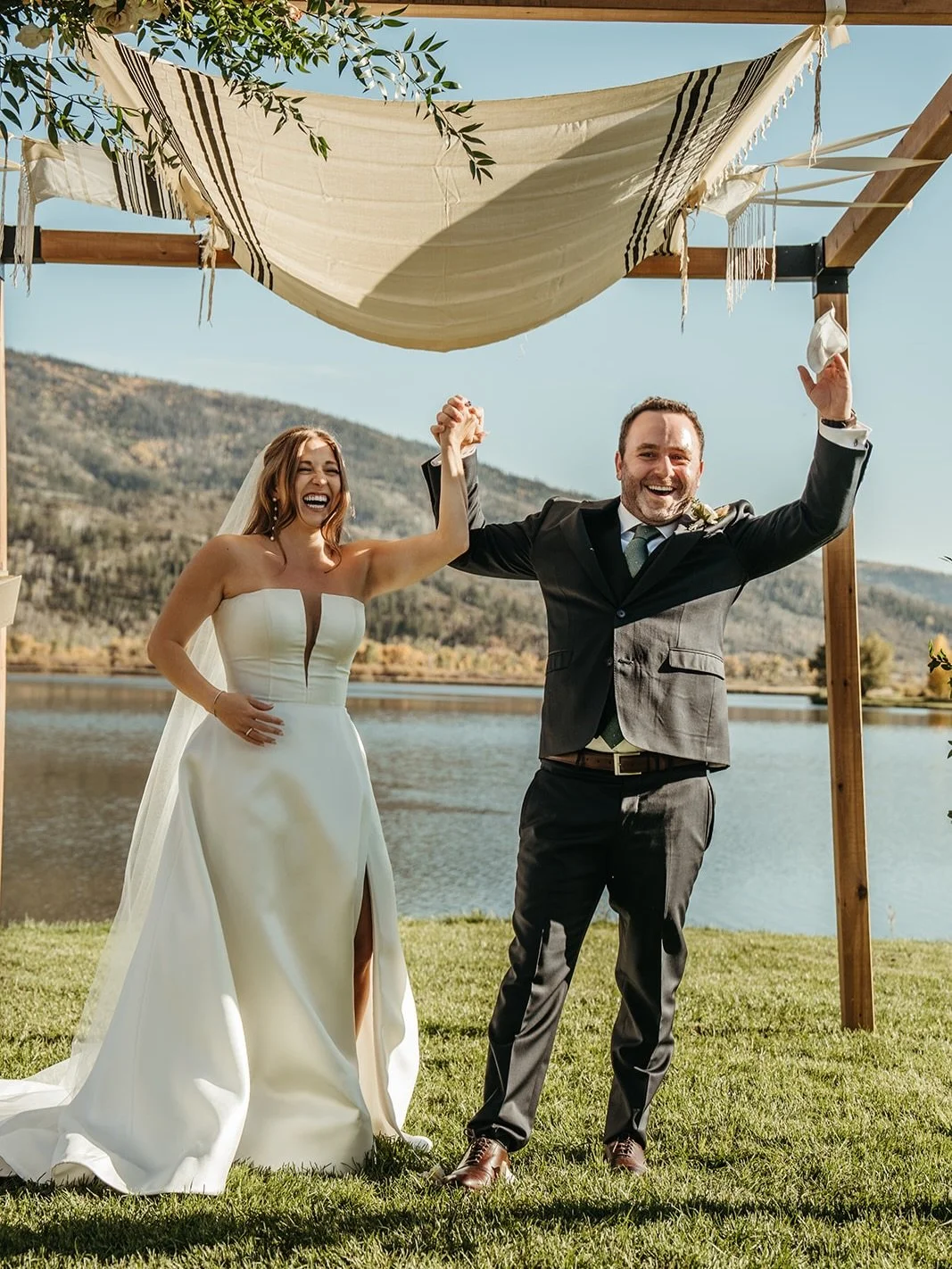 Mozel tov to Mr &amp; Mrs. Leibowitz 💛