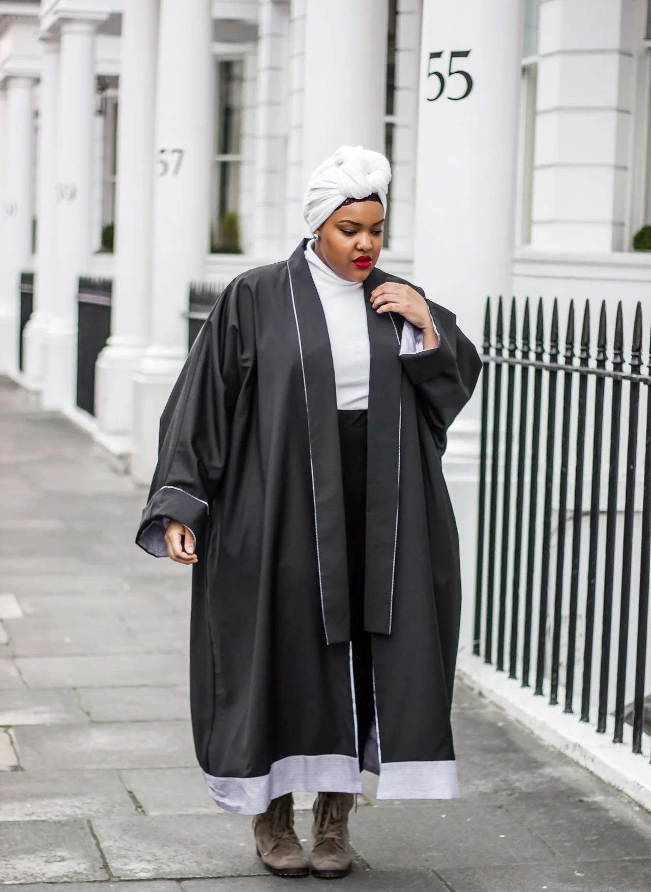 Leah-Vernon-Buno-Designs-Plus-Size-Style-Blogger-London-Muslim-Girl.jpg