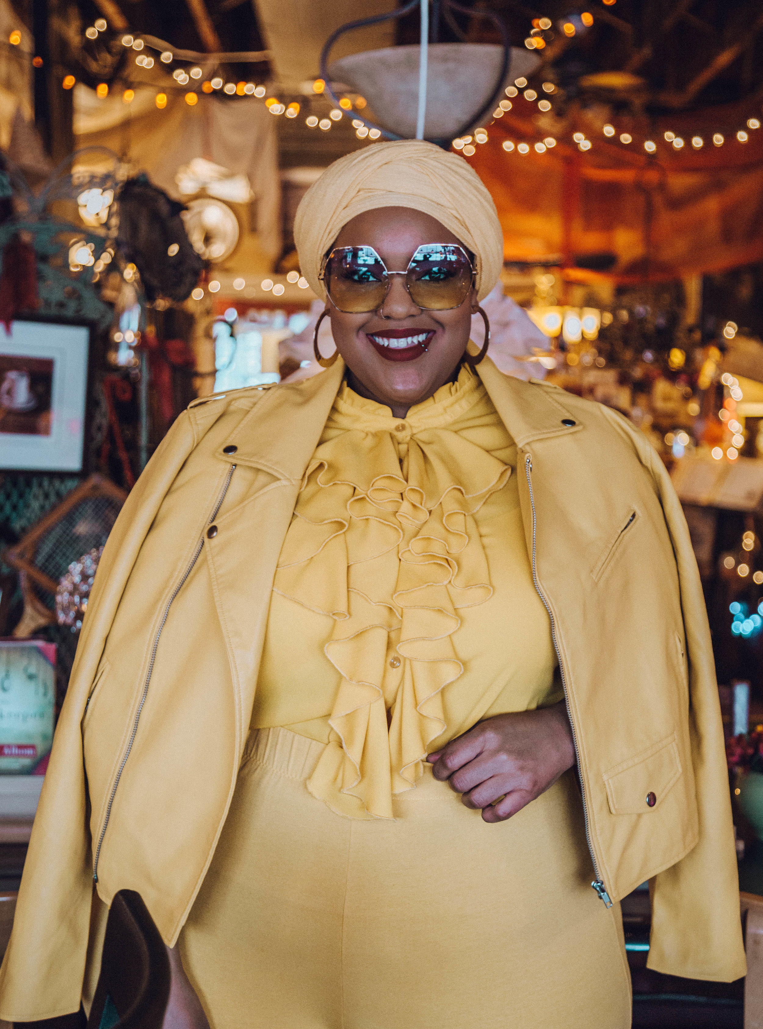 Detroit-Blogger-Body-Positive-Muslim-Girl-Black-Hijabi-Plus-Size-Model-Monochrome-NYFW-Style-Leah-Vernon-4.JPG