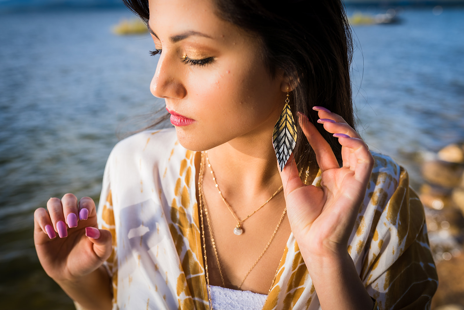 "ISABELLA" Small Leather Feather Earrings in Black Gold &amp; Pearl