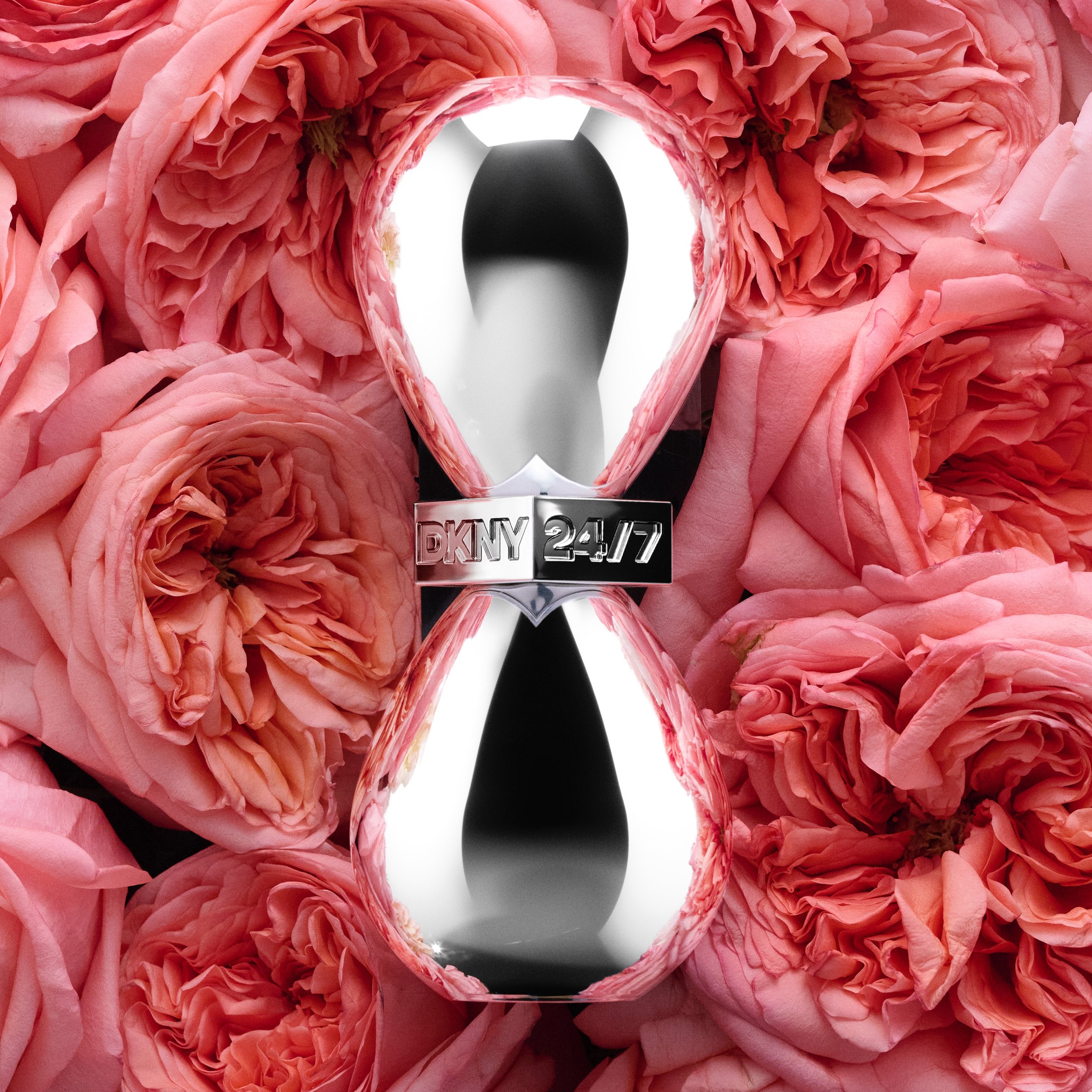 DKNY_24-7_BOTTLE_ROSE_079_R4_RGB.jpg