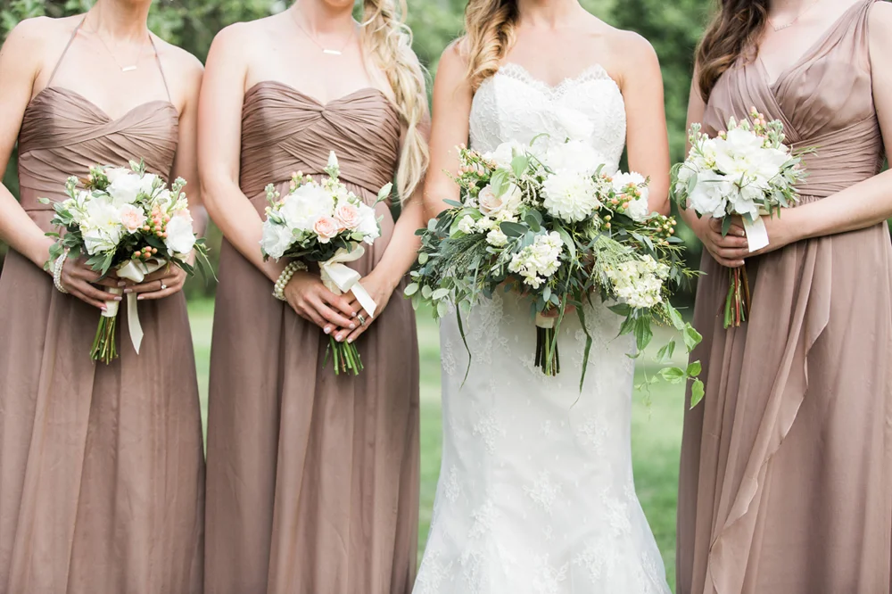 FlowerKiosk_WeddingLookbook_003.jpg
