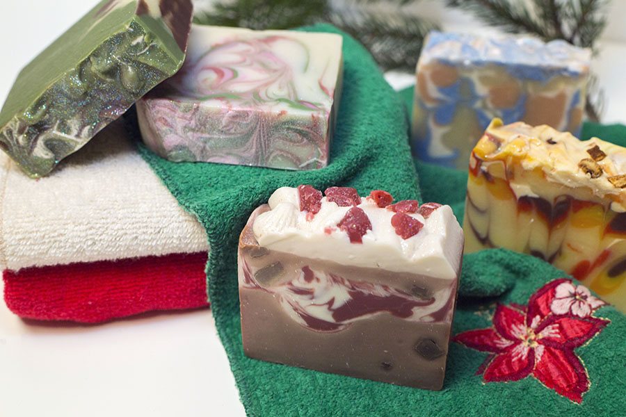 Diana from Skinplicity was a joy to work with! These soaps were the most interesting one's I've see and they sure smelled yummy! Stop on over to her shop for some unique skin care products!