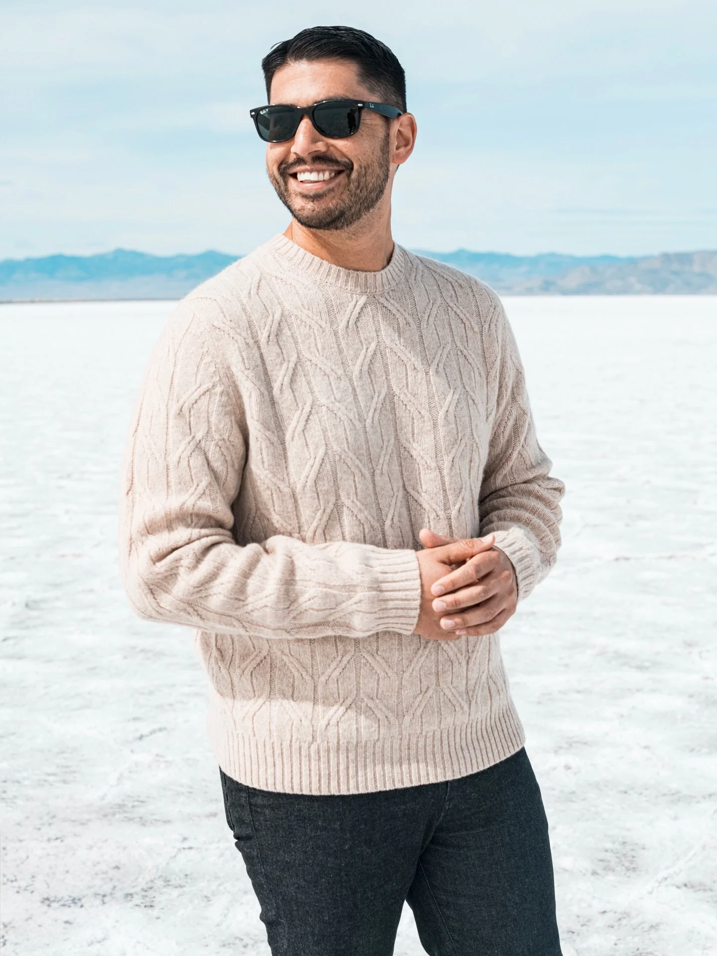 When your friend/professional photographer joins you in Utah, you go to the salt flats for an impromptu photo shoot 📸🏔️

Huge thanks to @grizzleemartin for the incredible photos and to @mackweldon for the fit 🙏🏽  I&rsquo;ve been working with Mack