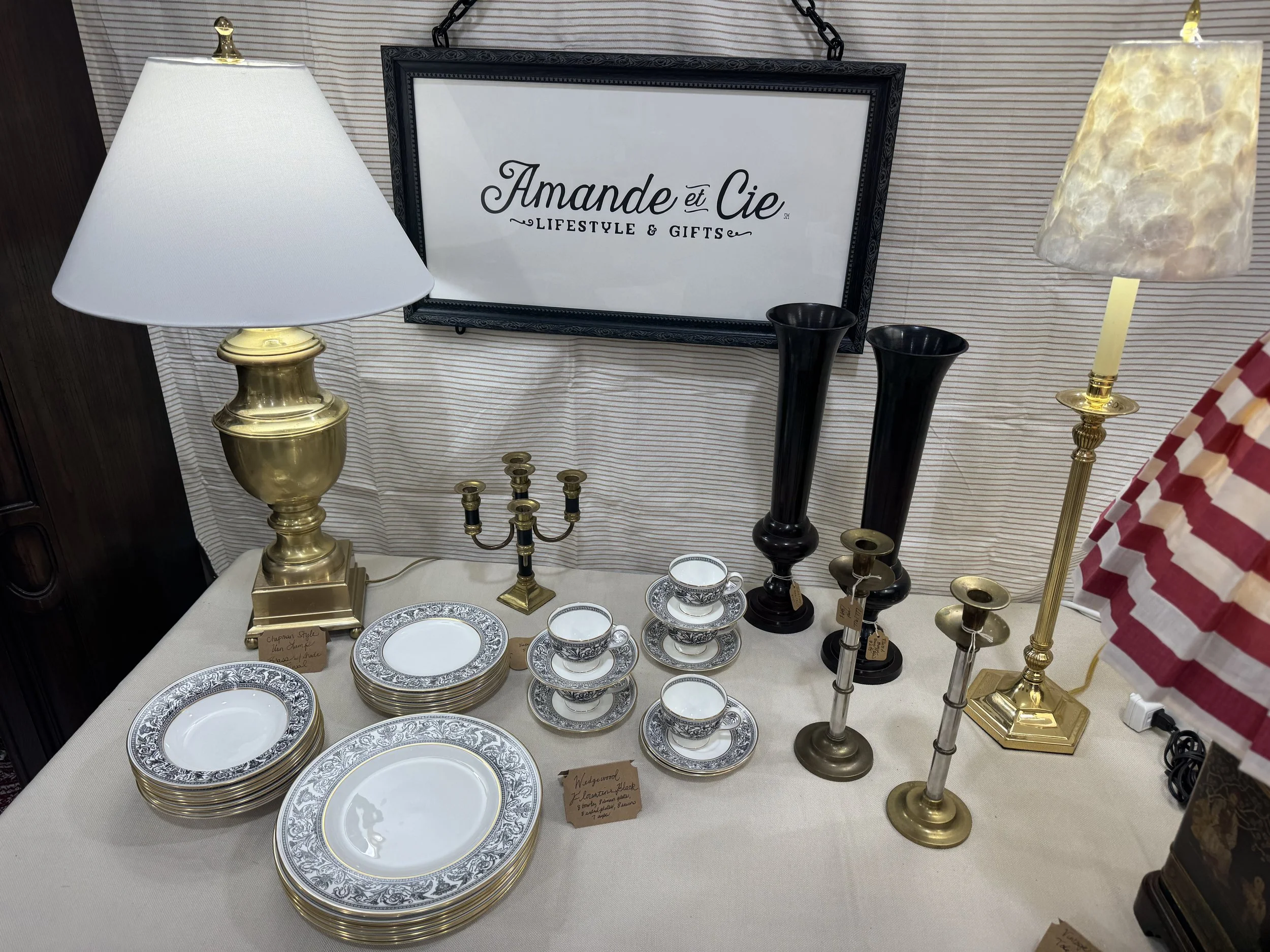 Vintage Brass Boudoir / Buffet Lamp