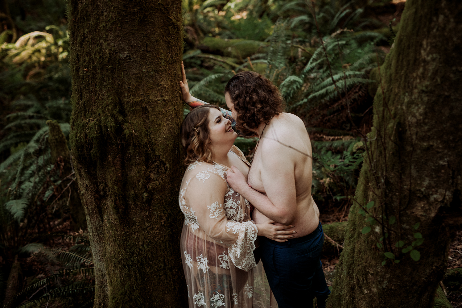 Vancouver-Island-Couples-Boudoir-Moss-Photography-10.jpg