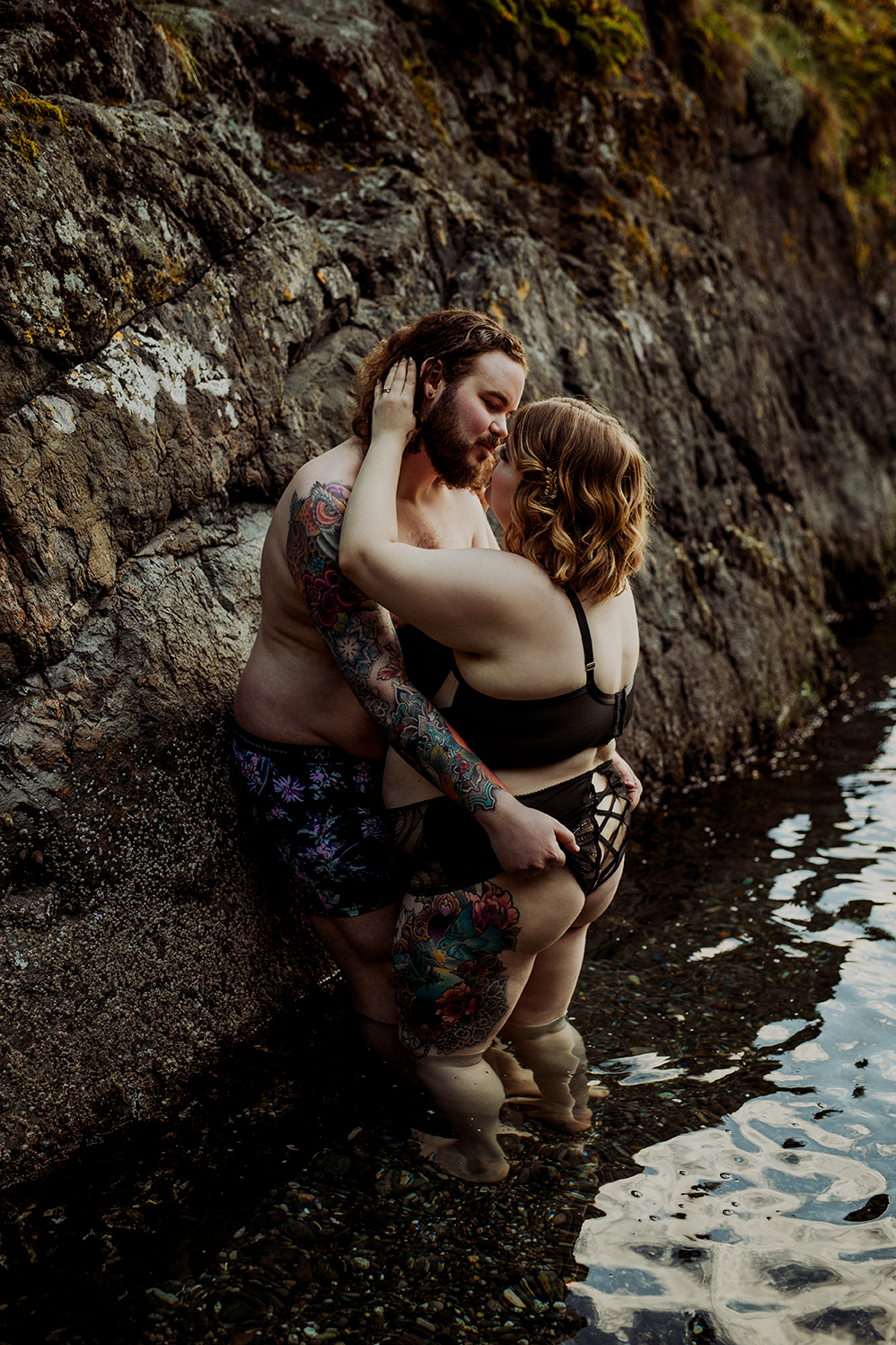 Vancouver-Island-Couples-Boudoir-Moss-Photography-27.jpg