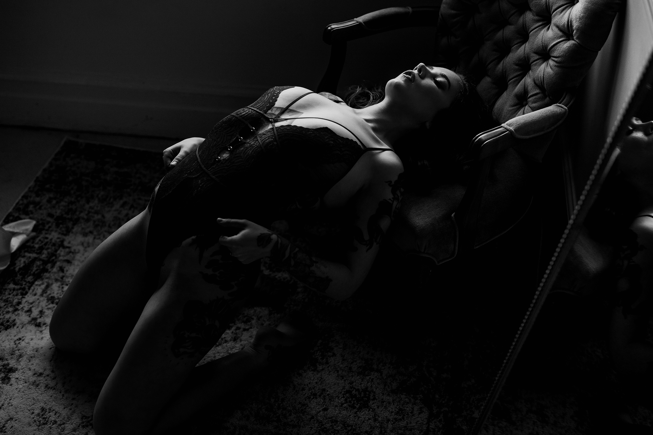 Victoria-BC-Boudoir-Moss-Photography_-23bw.jpg