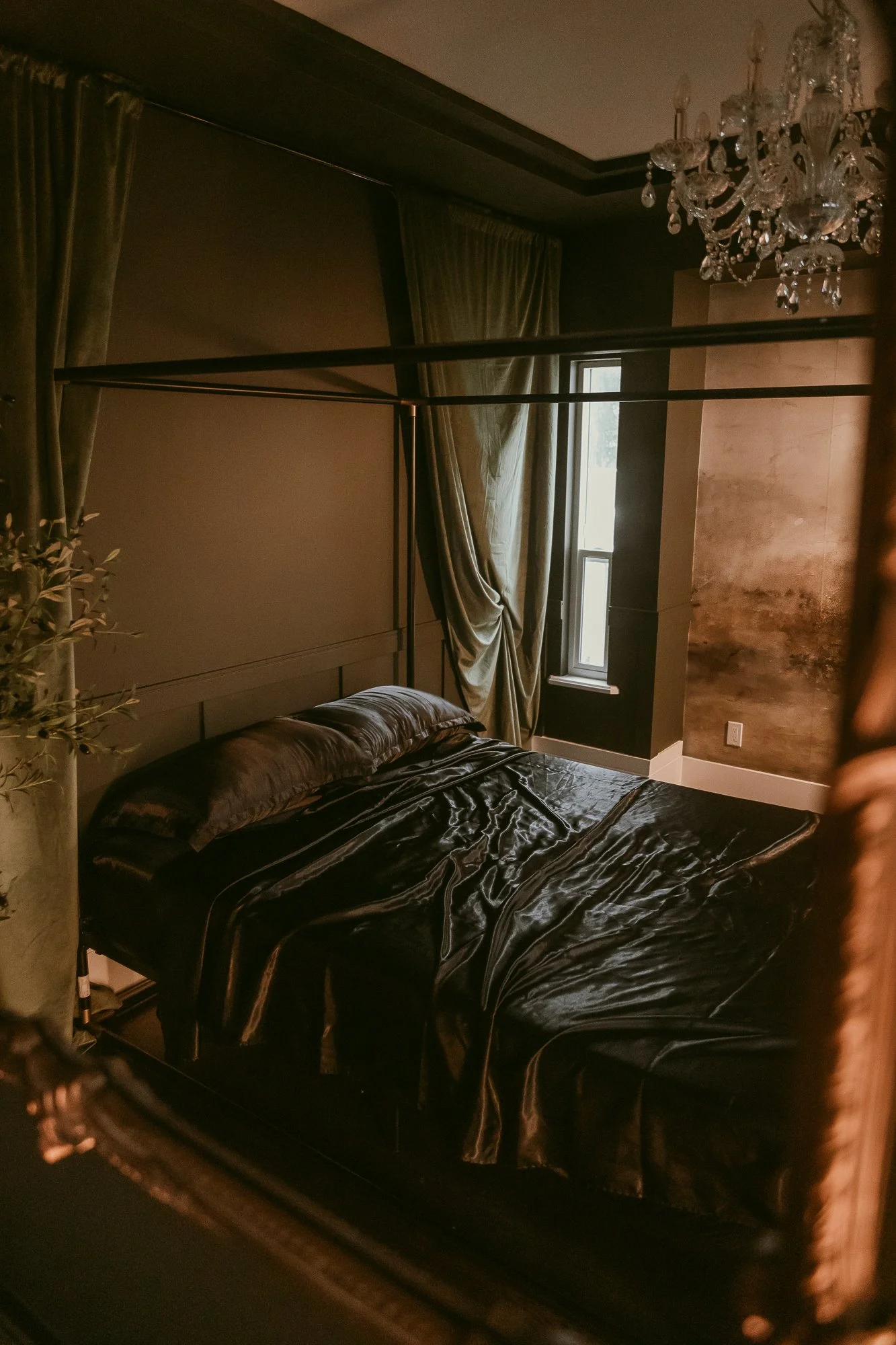 vancouver bc luxury boudoir studio-2.jpg