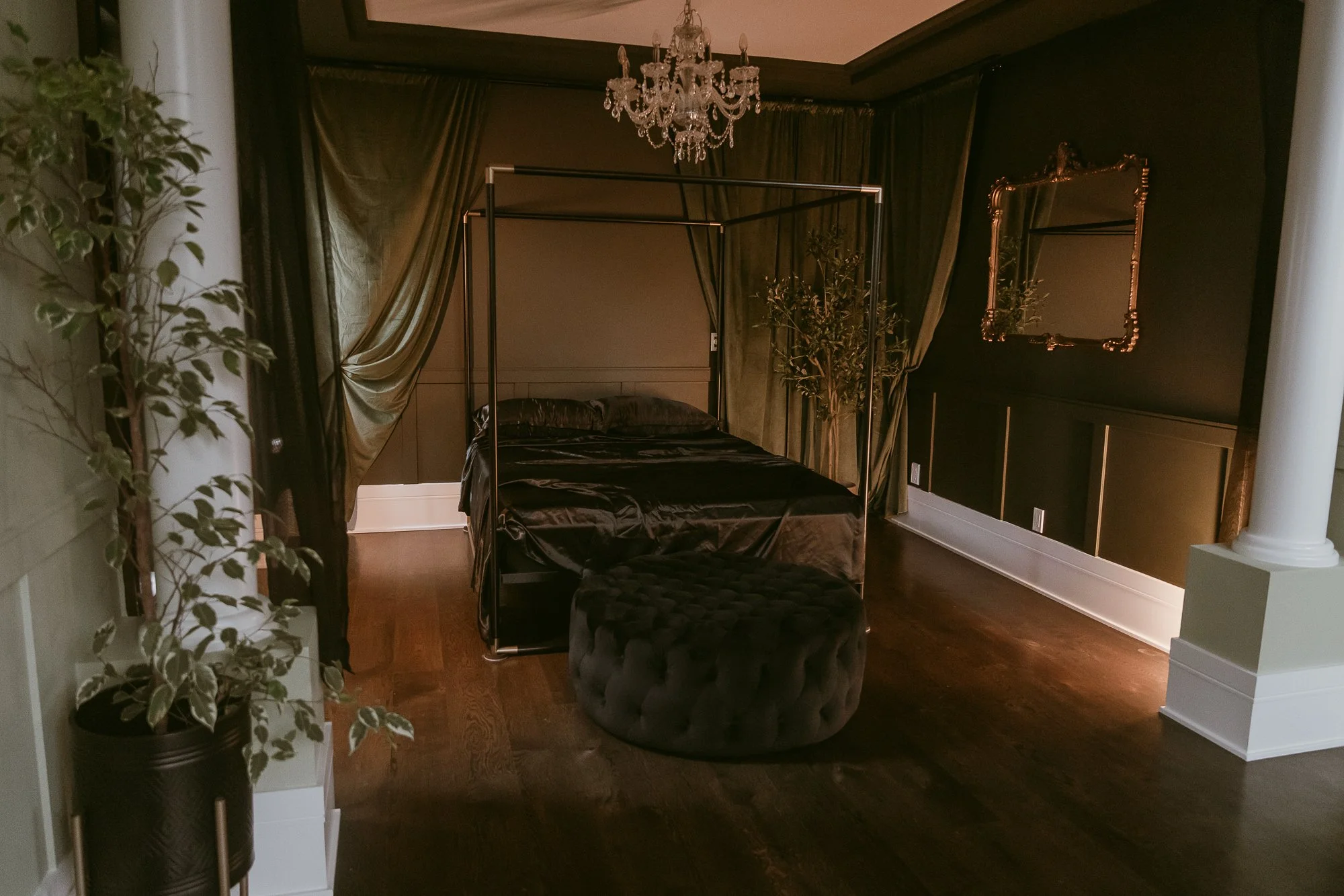 vancouver bc luxury boudoir studio-3.jpg