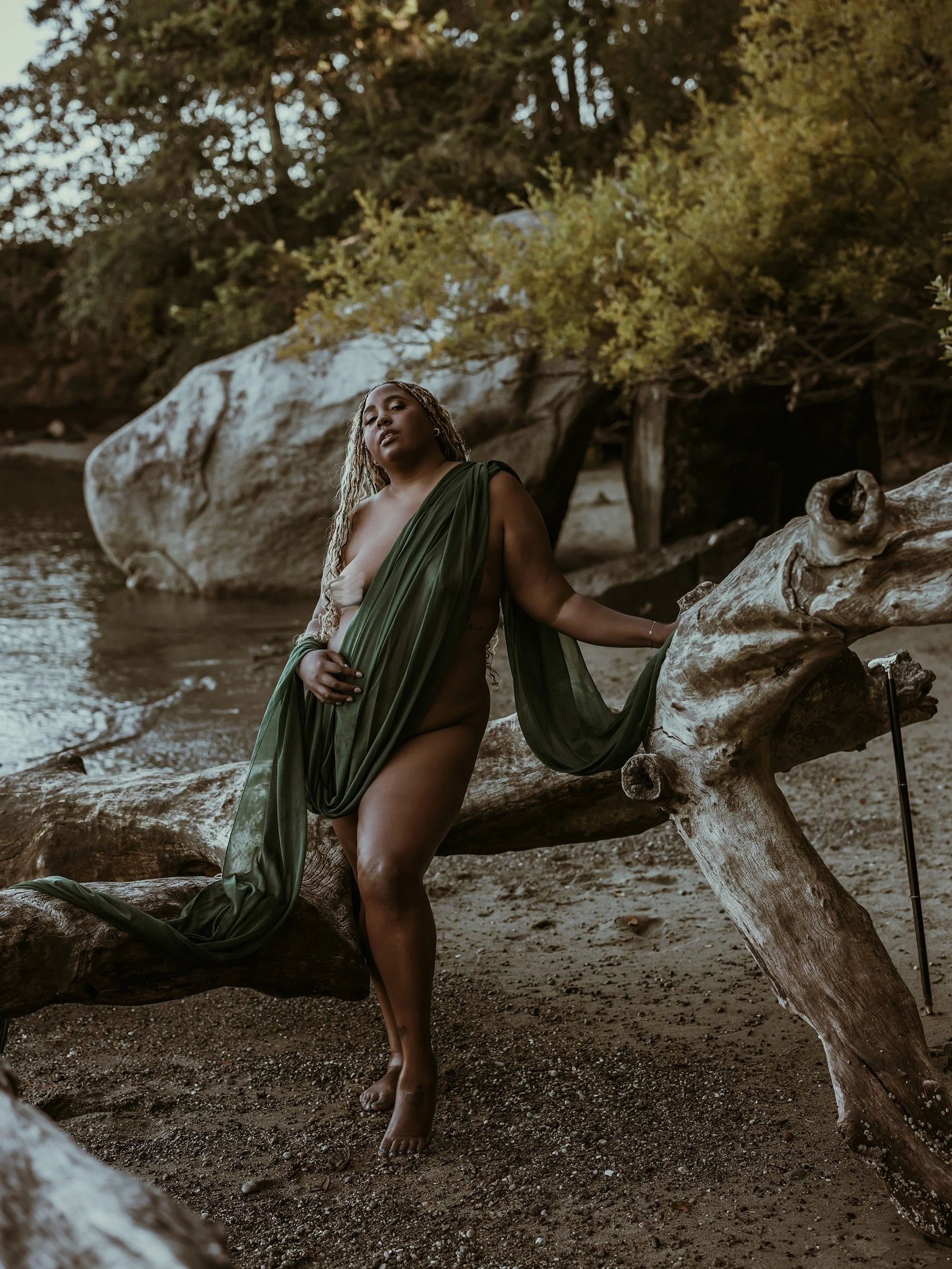 Outdoor season is coming to a close and I&rsquo;m reflecting on some of my favourite outdoor memories. This session with @chronicallykenya will forever hold a special place in my heart. 

Originally meant to come on my art &amp; soul retreat, we pivo