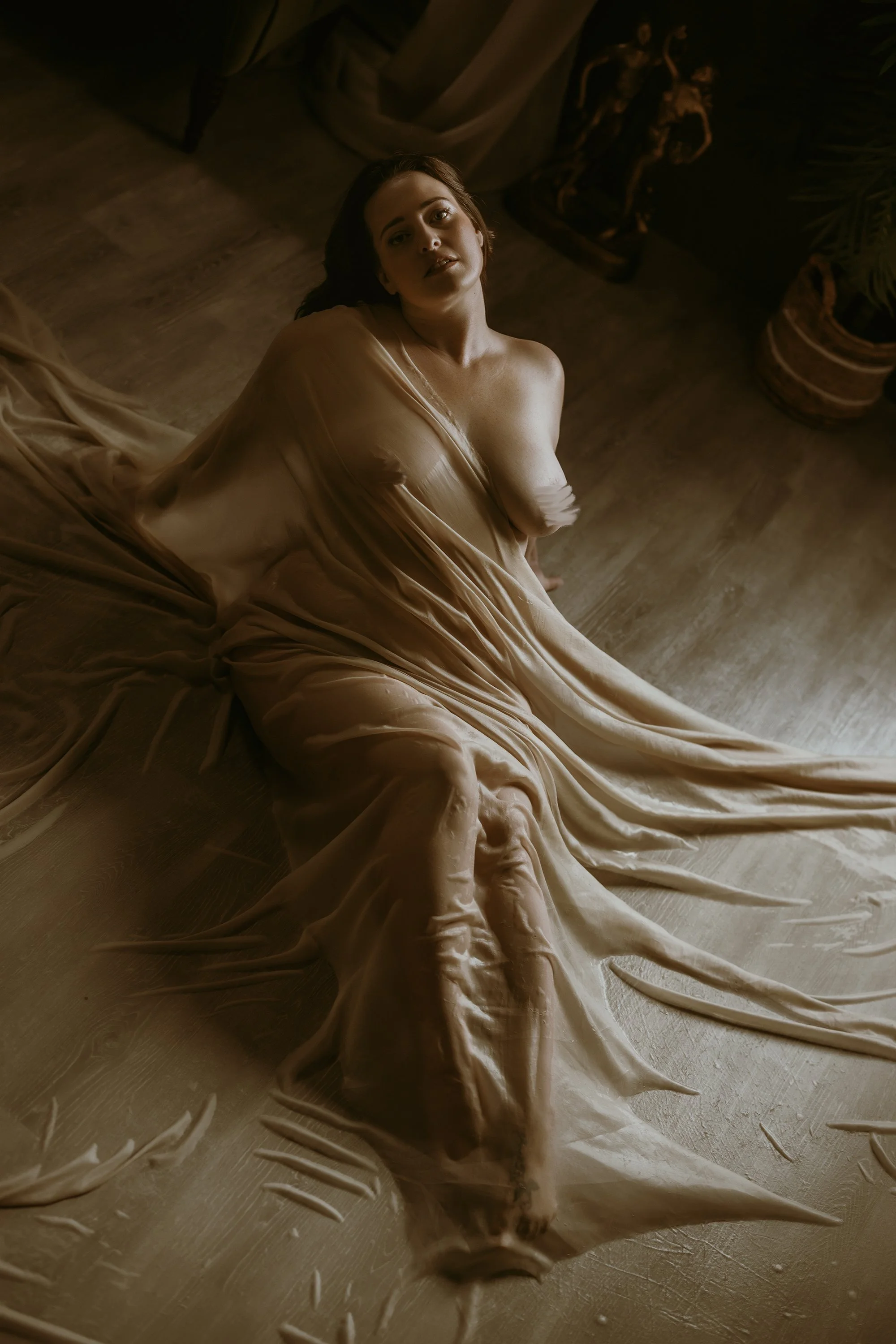 what to wear for your boudoir shoot vancouver bc.jpg