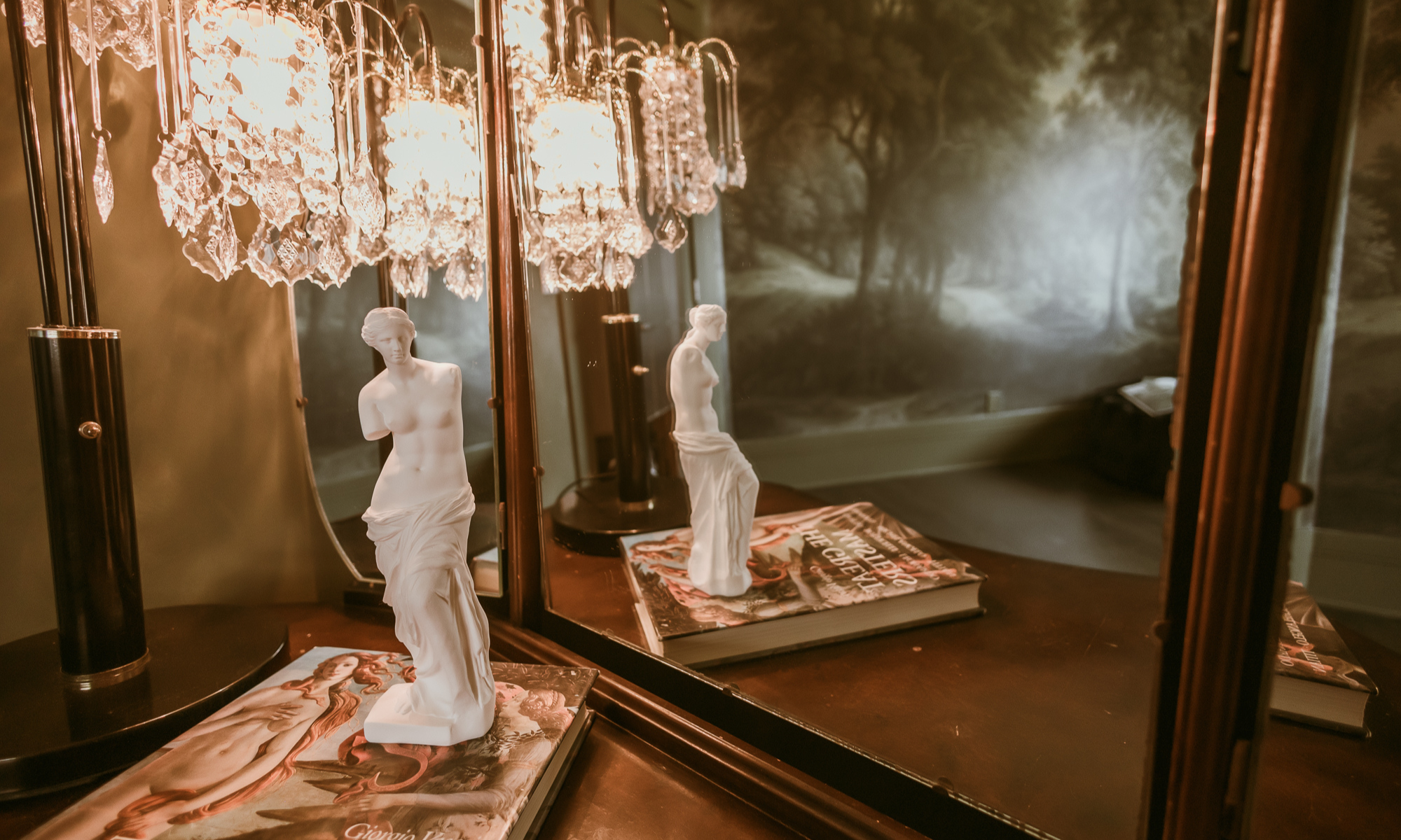 Vancouver Renaissance Inspired Self Love Boudoir Studio - 5.png