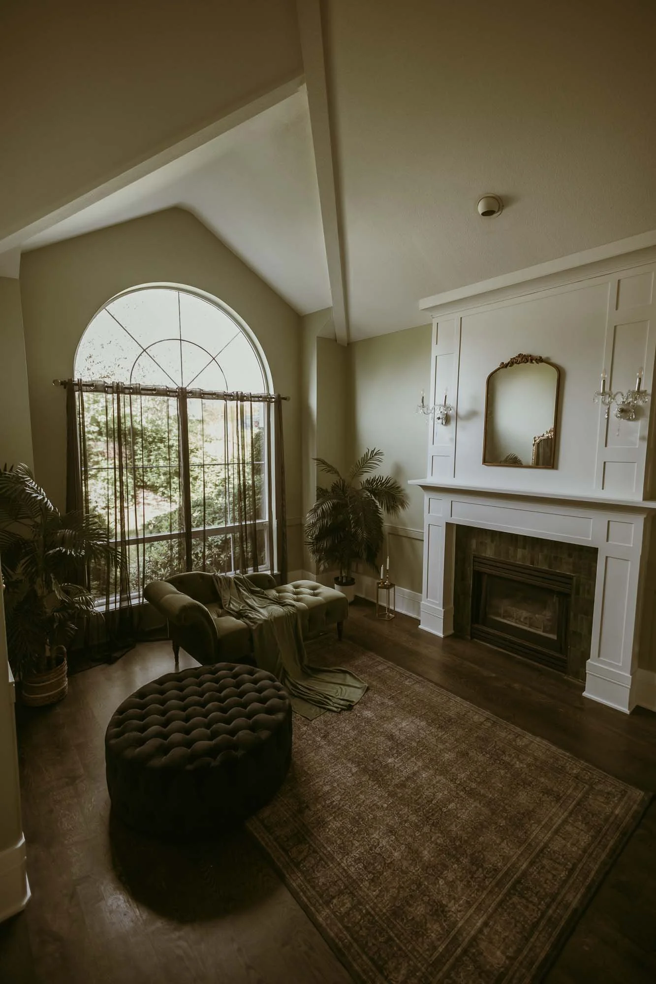 greater vancouver luxury boudoir photography studio.jpg