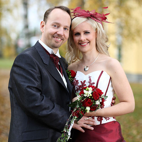 Wedding picture, wedding portrait. Photographer Janne Laaksonen, Riihimäki