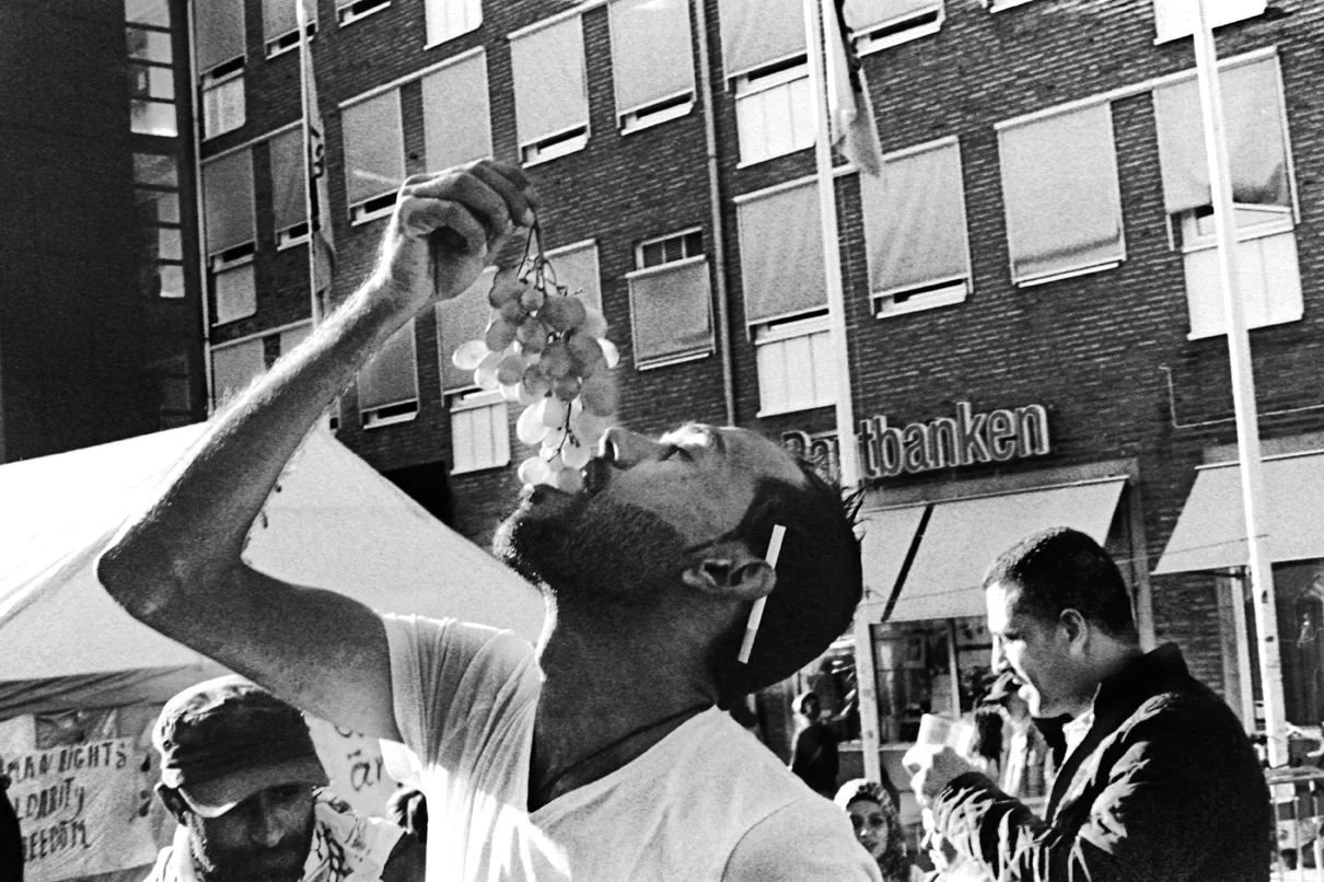 As a partial victory due to the Swedish immigration board agreeing to reopen each cases, the Palestinian men decided to celebrate by eating food for the first time in almost four weeks. 