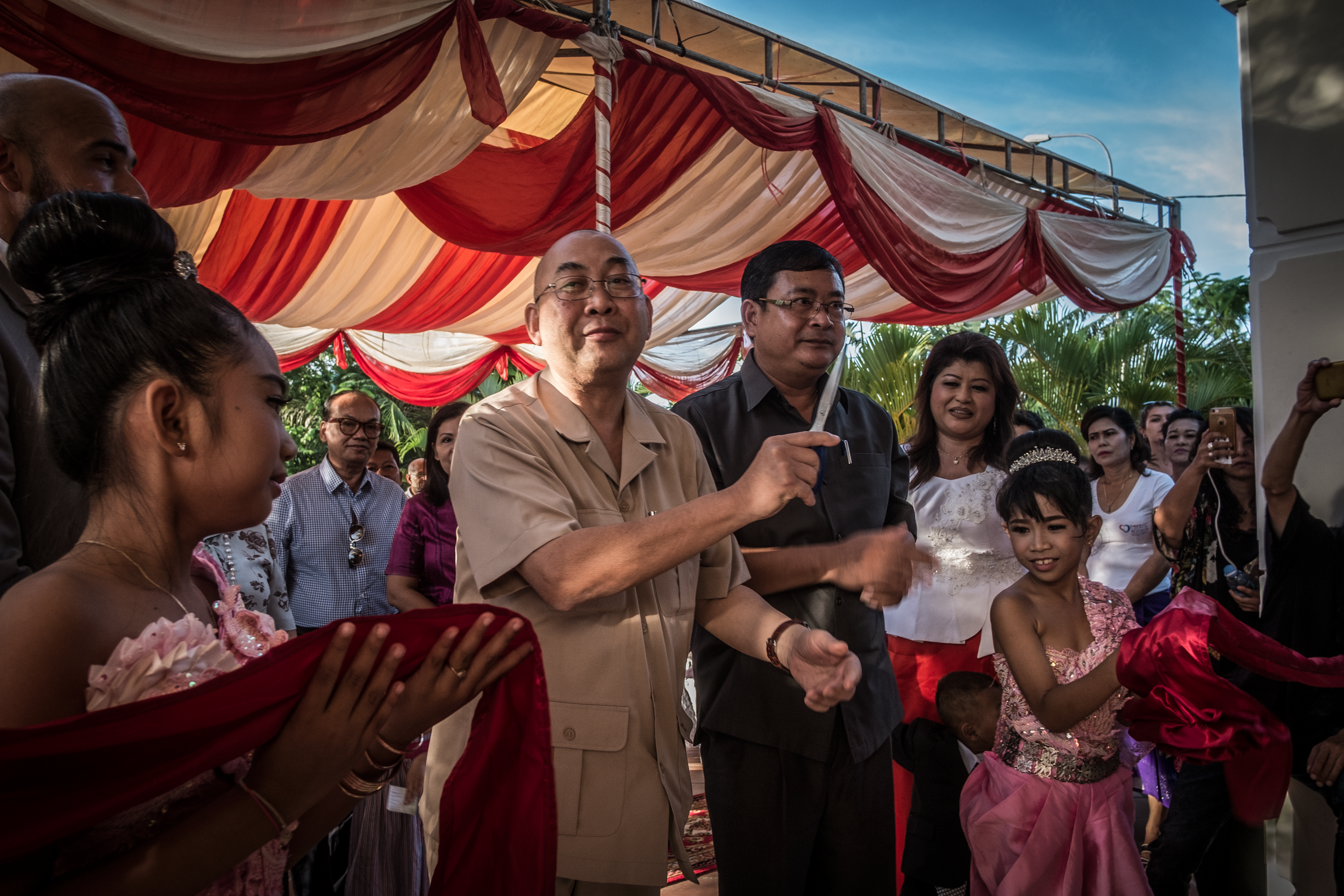 The prince of Cambodia, Norodom Sirivudh , inaugurating “La Maison des Anges” run by the French NGOs “Un Geste Pour Tous” and “Coeur et Act”, Kep Province, Cambodia. / All rights reserved © Clément Martz.