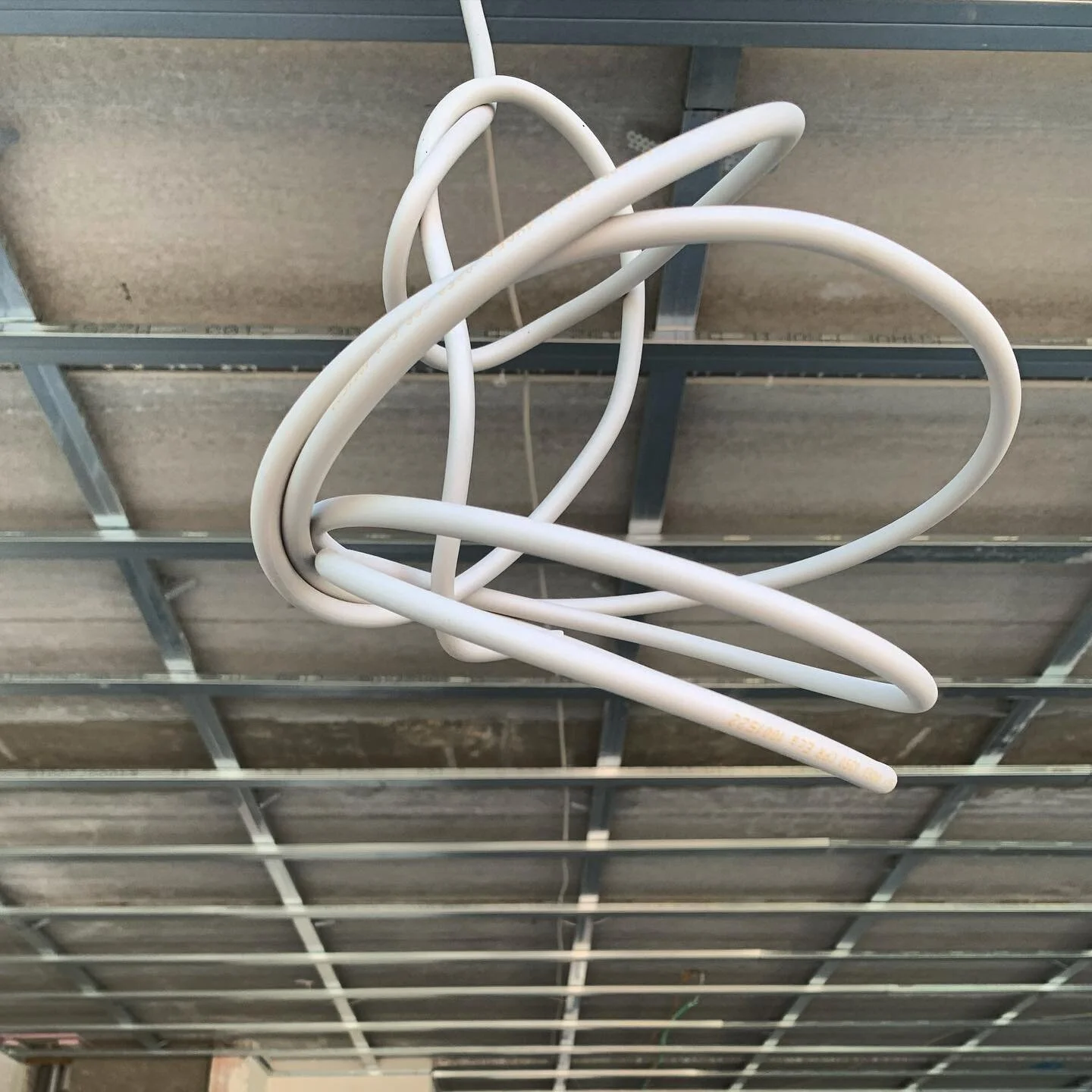 Is it artwork? 😂 could be but no, it’s just a construction site! #hagedorninteriorarchitecture #hagedorninterior #officedesign #officedesigntrends #constructionsite #electricalwork #artworks