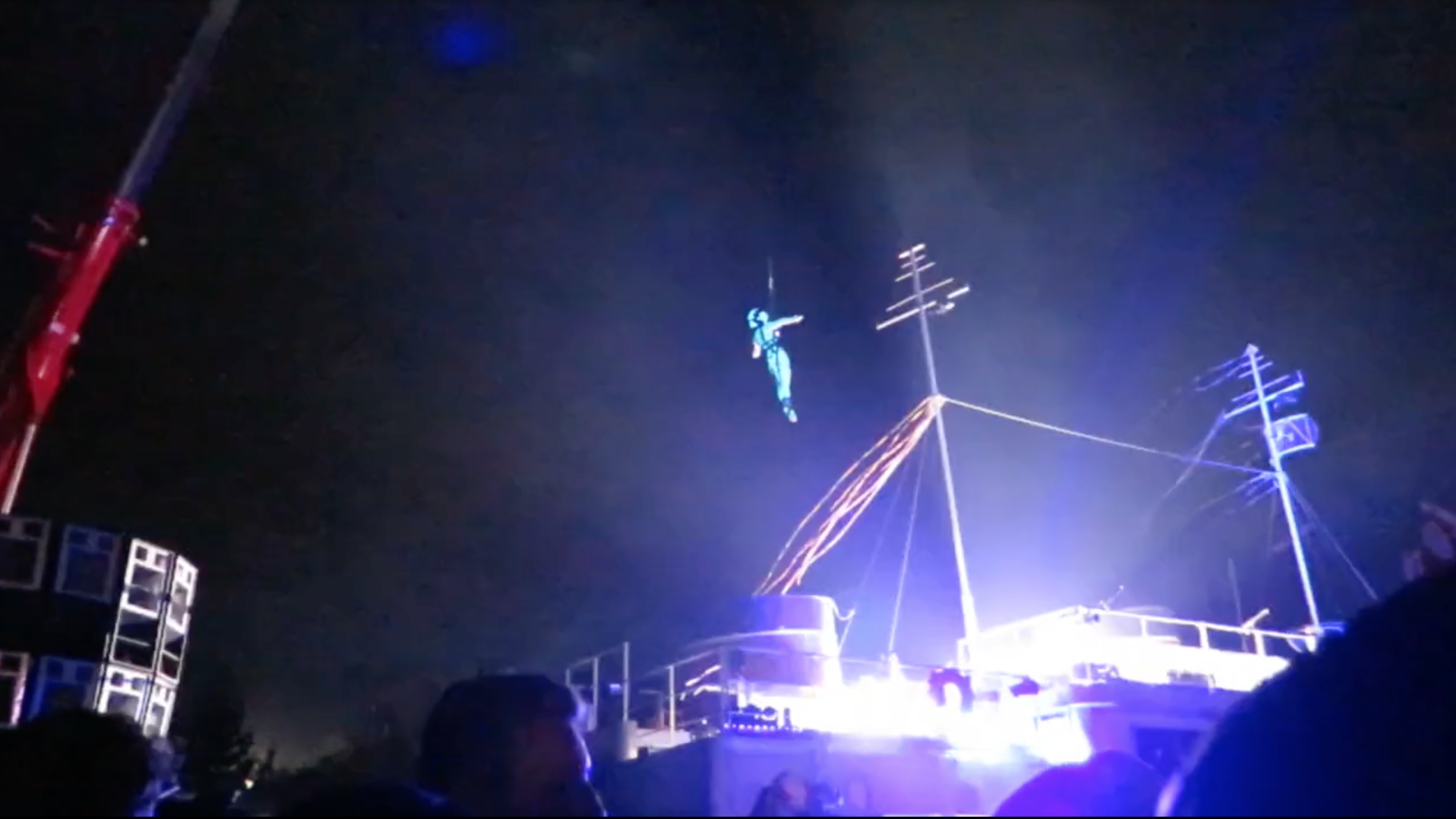 Starship Bestival 01.png