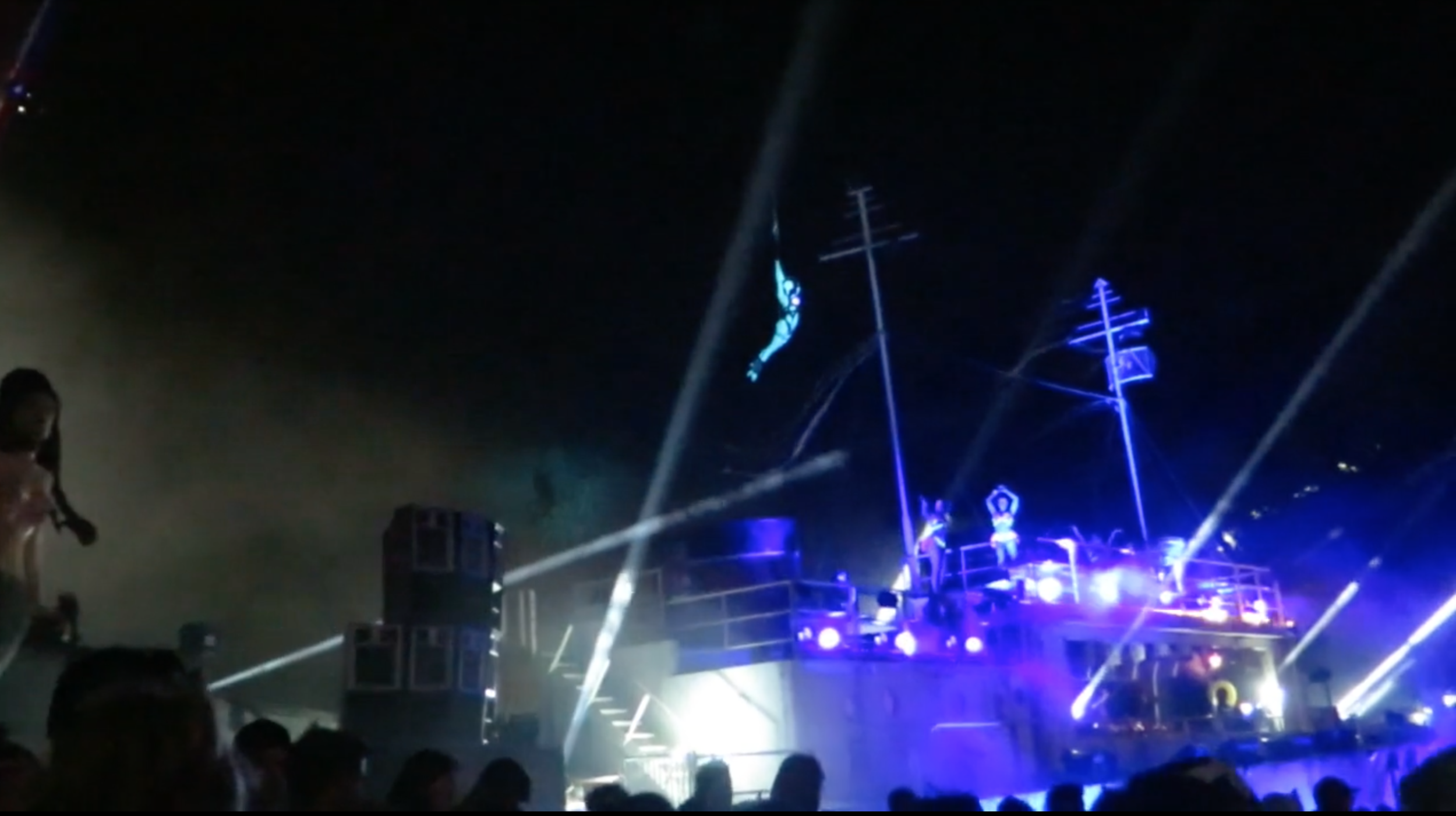 Starship Bestival 02.png