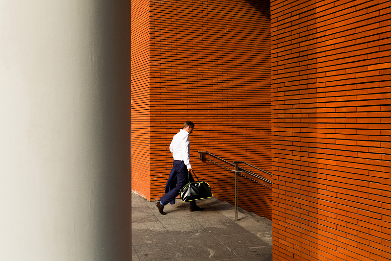 What are the rules of the game in Spain?