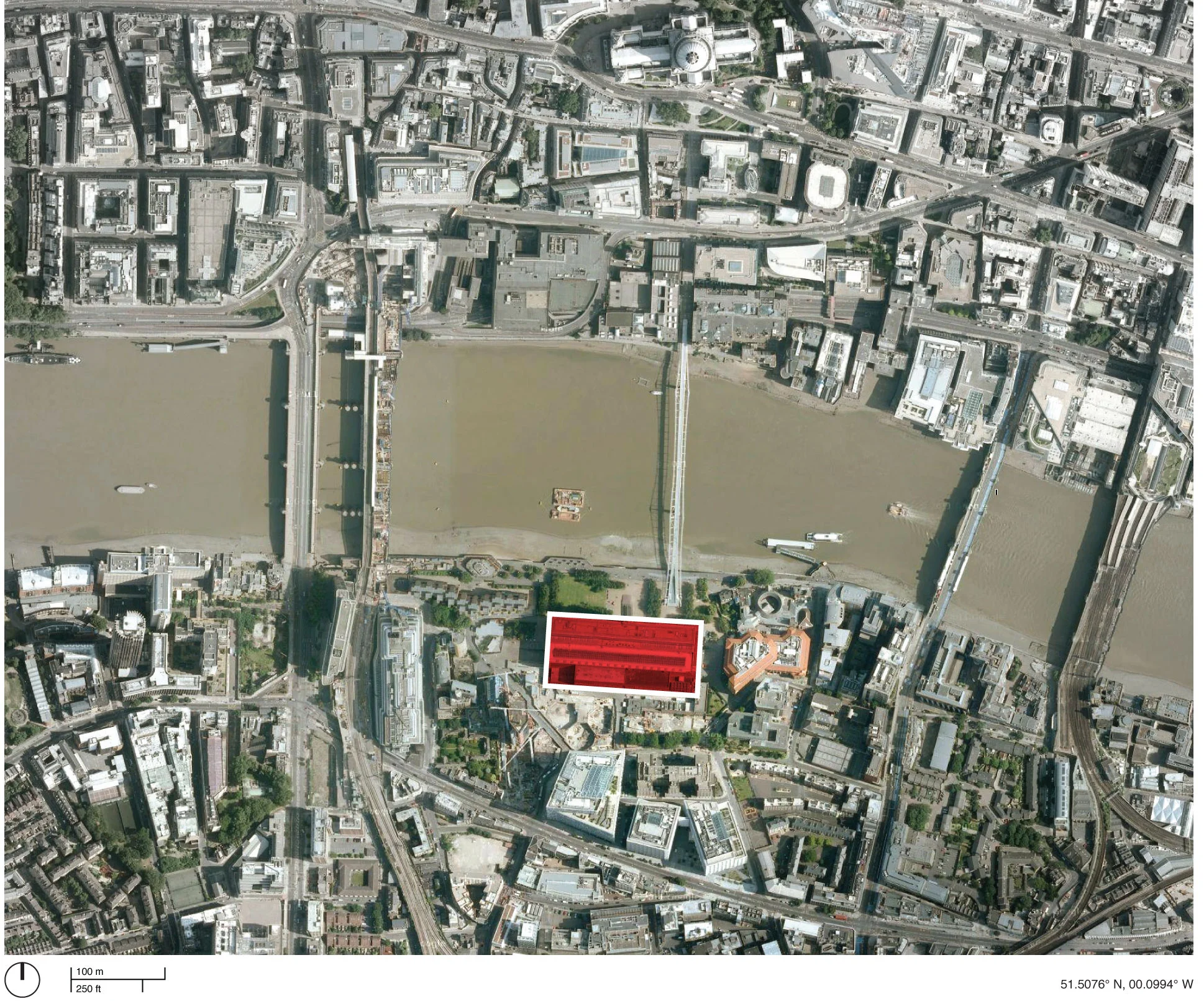 London / Aerial Site Plan