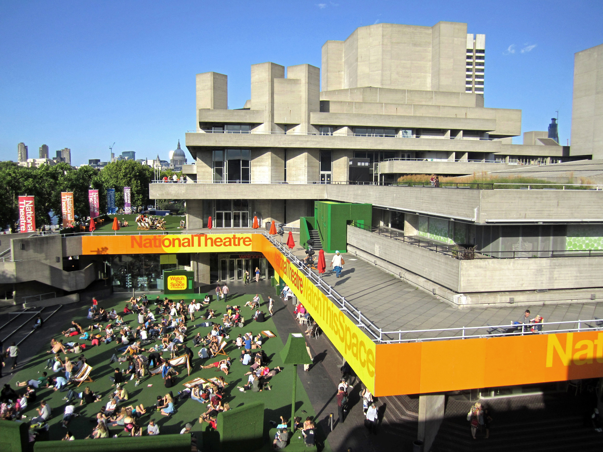 Royal National Theatre (1976)