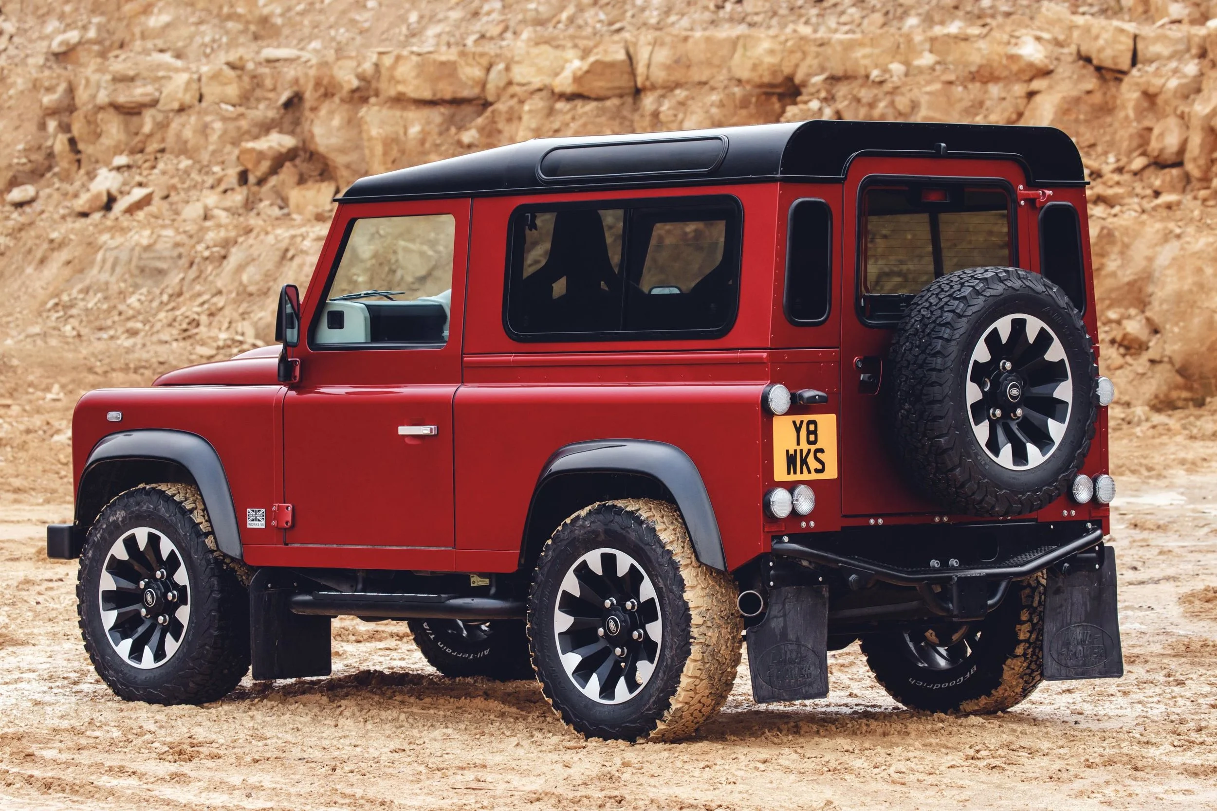 Classic_Defender_WorksV8_170118_10.jpg