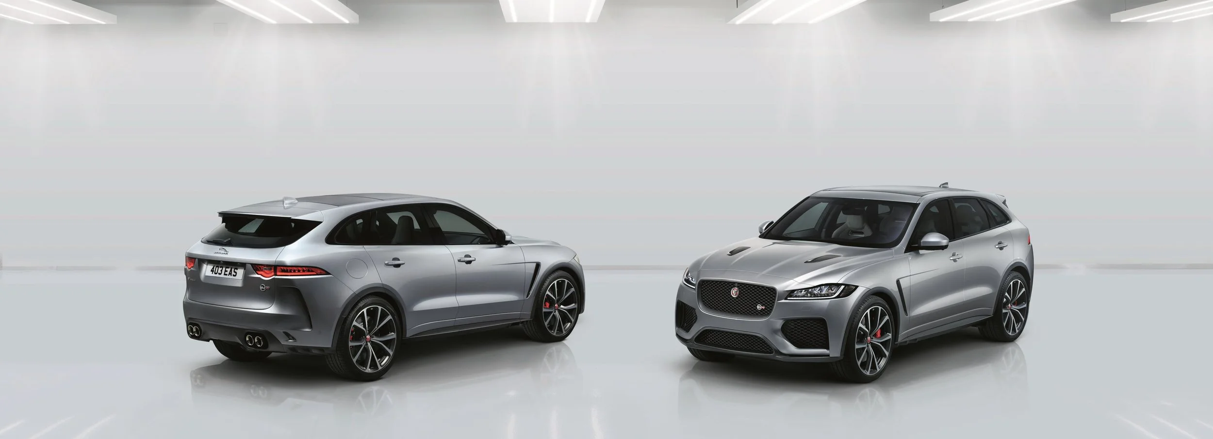 J_F-PACE_SVR_19MY_280318_044_GLHD.jpg