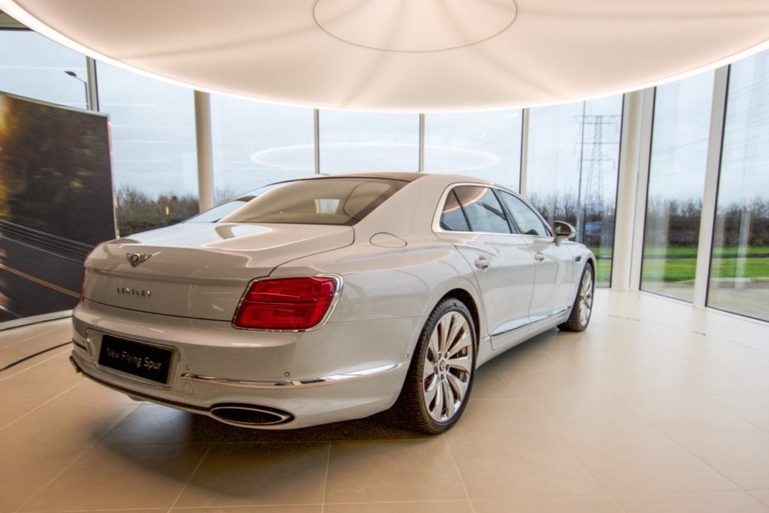 Bentley Flying Spur in white