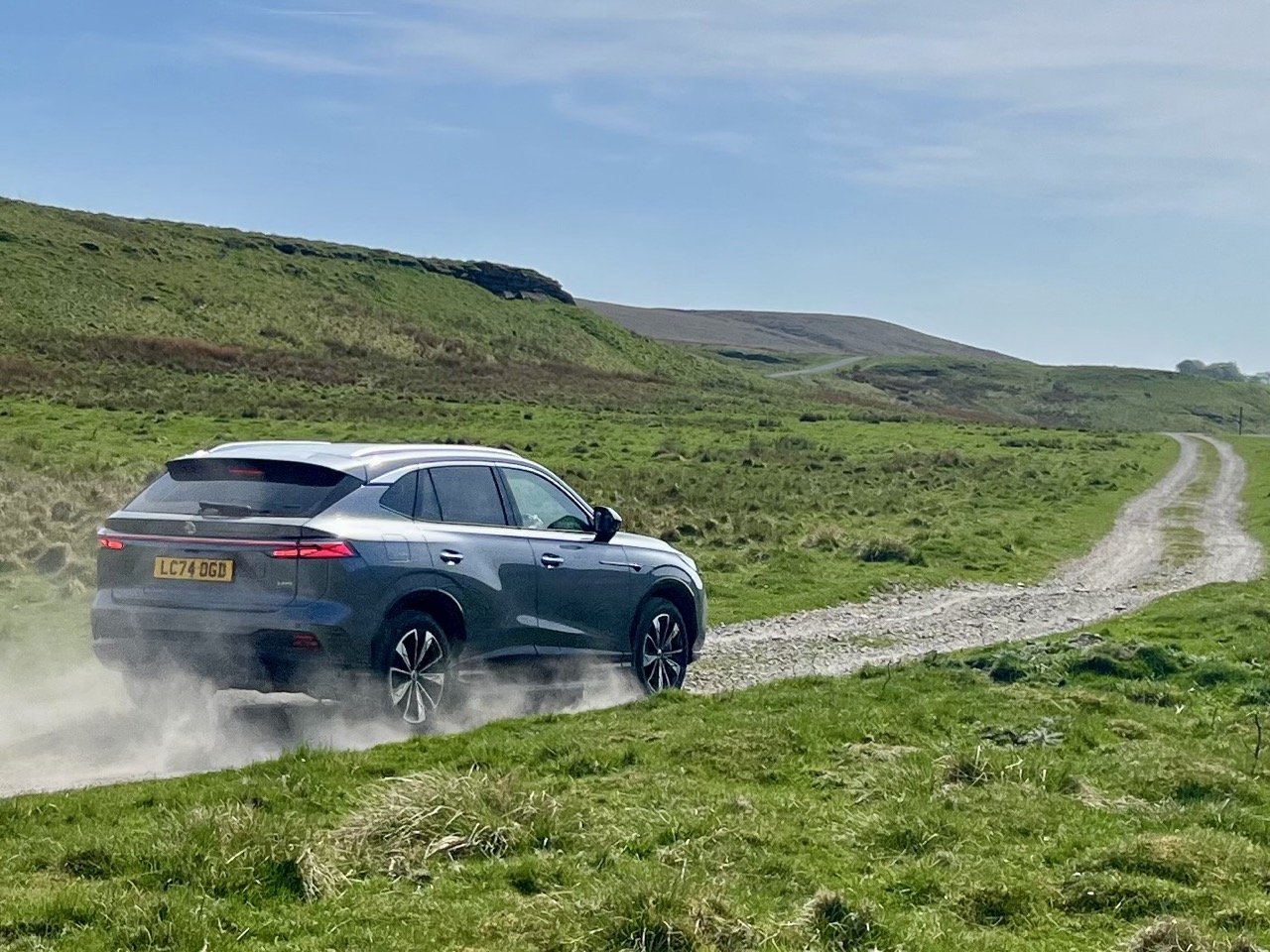 2025 MG HS PHEV Dirt Road