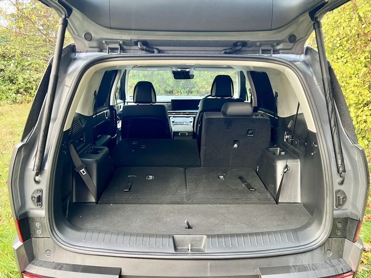 2025 Hyundai Santa Fe rear seats