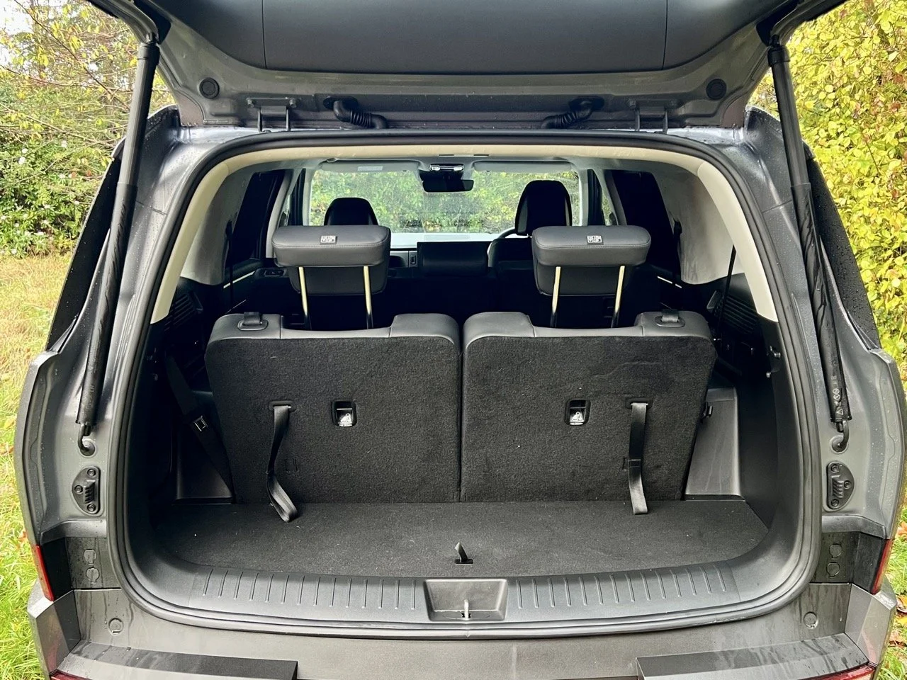 2025 Hyundai Santa Fe third row seats upright